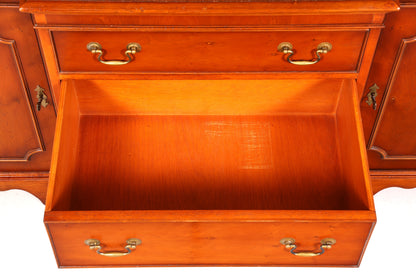 Wunderschöne Englische Vitrine Bücherschrank Buffet Antik Stil Englisch Eibe Glasvitrine Bibliothek