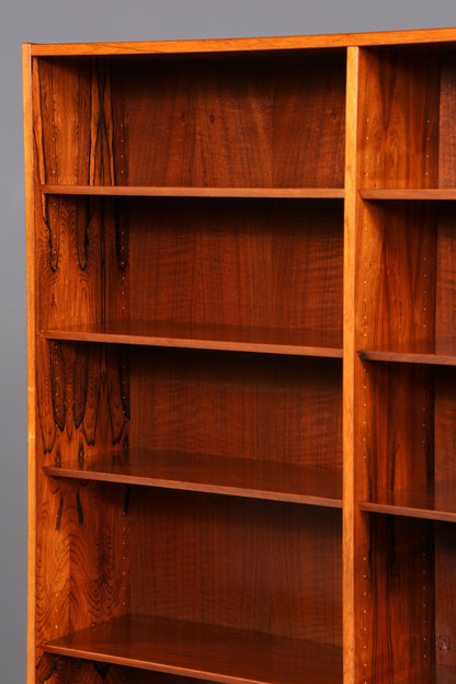Stunning XXL Original Hundevad Mid-Century shelving unit in rosewood, Danish Design, Made in Denmark, vintage 1960s bookcase