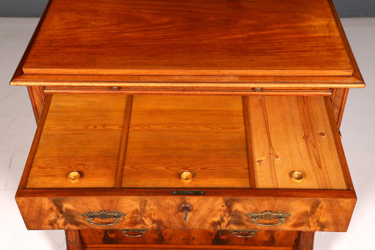 Beautiful Gründerzeit Louis Philippe antique chest of drawers, sideboard, drawer chest, linen chest, solid wood