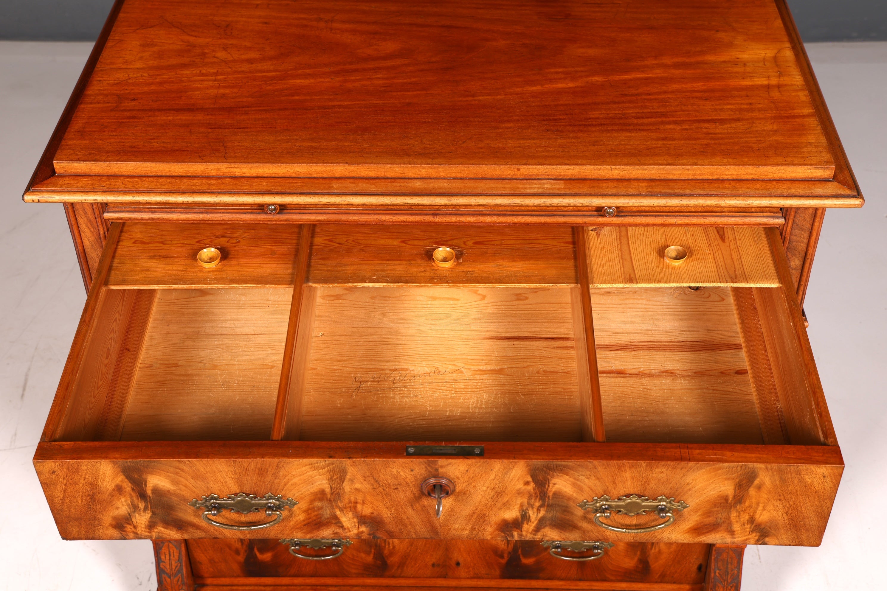 Beautiful Gründerzeit Louis Philippe antique chest of drawers, sideboard, drawer chest, linen chest, solid wood