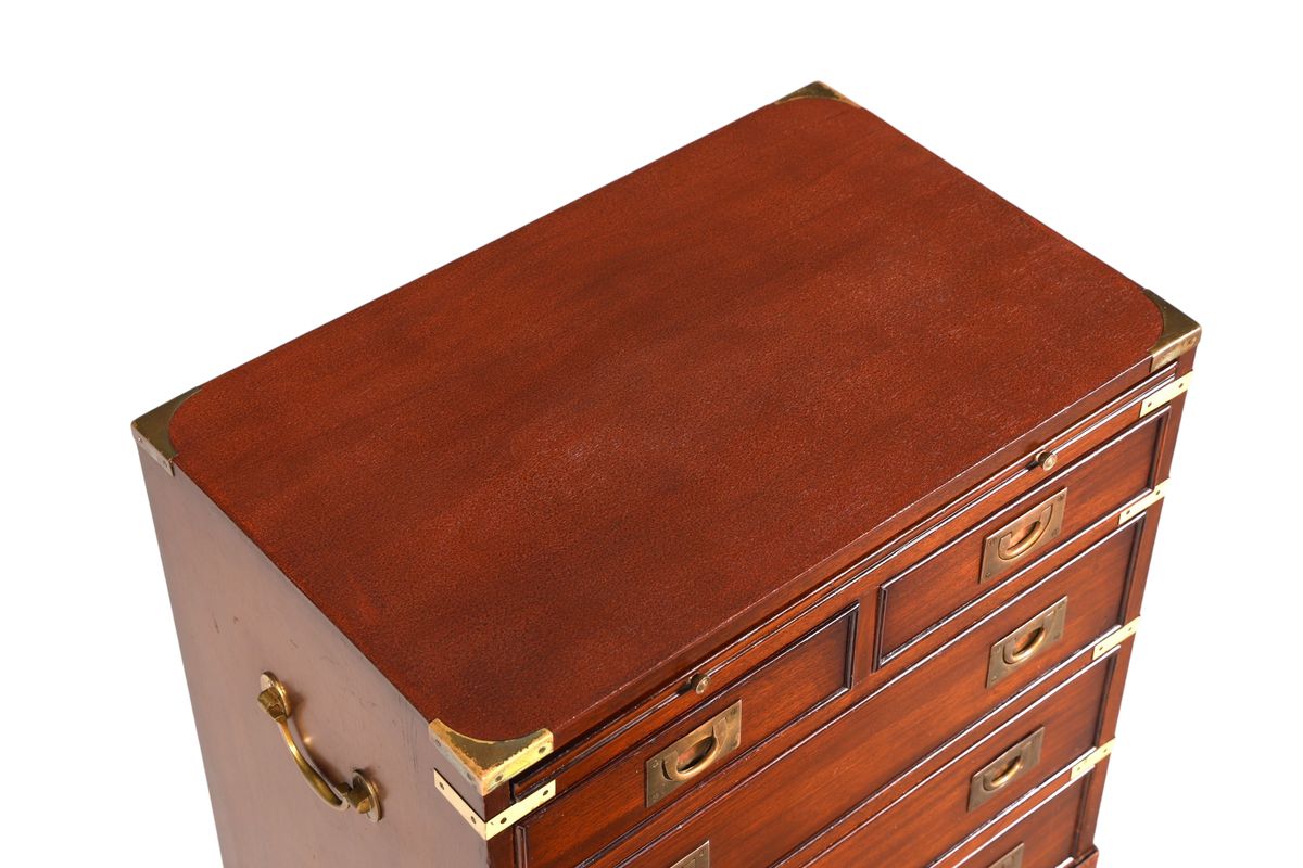 Hauptstadt Möblerei maritime Military Chest Kommode aus massivem Holz mit Messingbeschlägen im englischen Stil