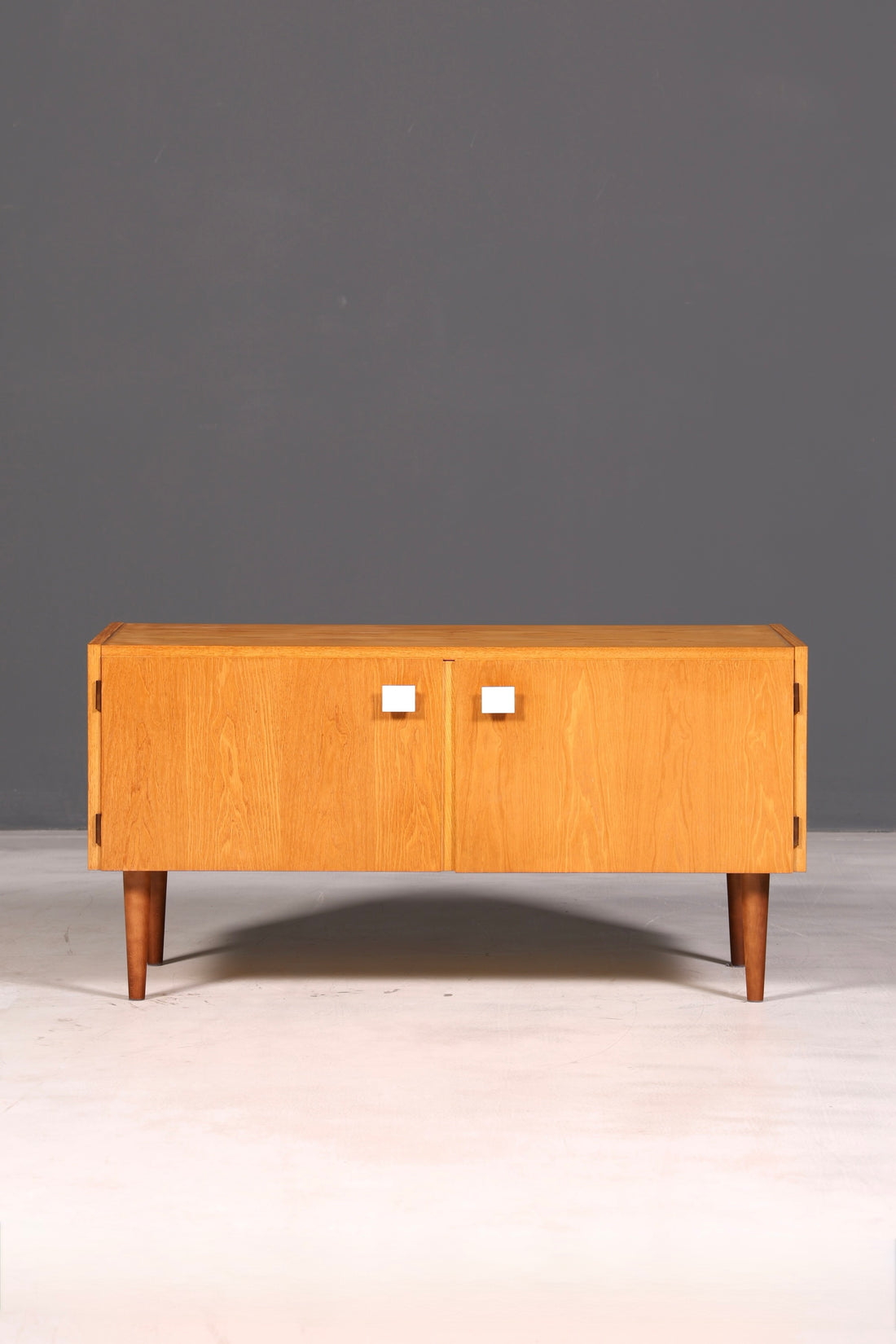 Wunderschöne Original Hellerau Mid Century Kommode Modell 427 Sideboard TV Schrank Vintage echt Holz