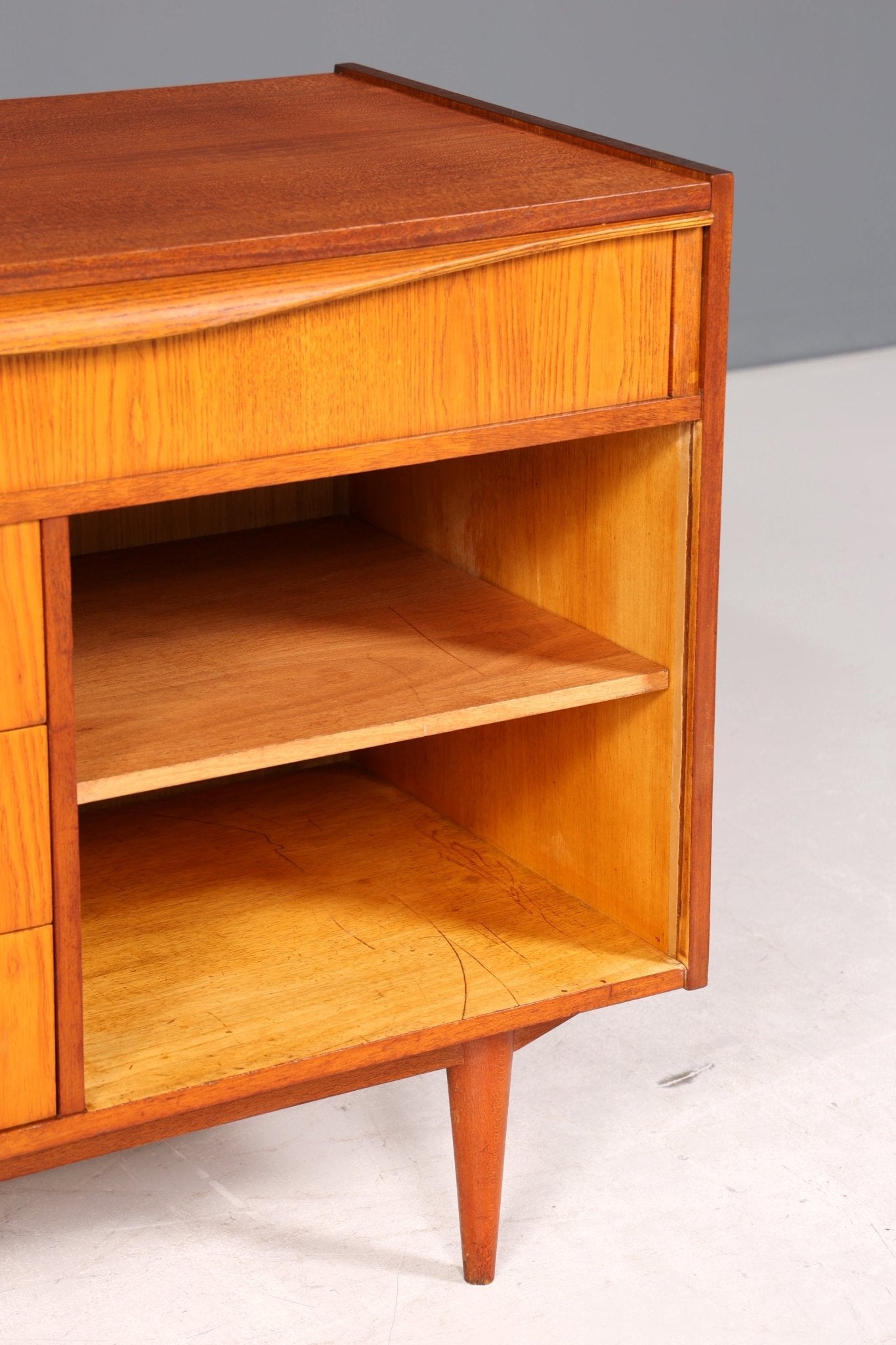 Schlichte Mid Century Kommode Vintage Schrank Retro Flur Kommode 60s Regal Schrank Frisier Kommode