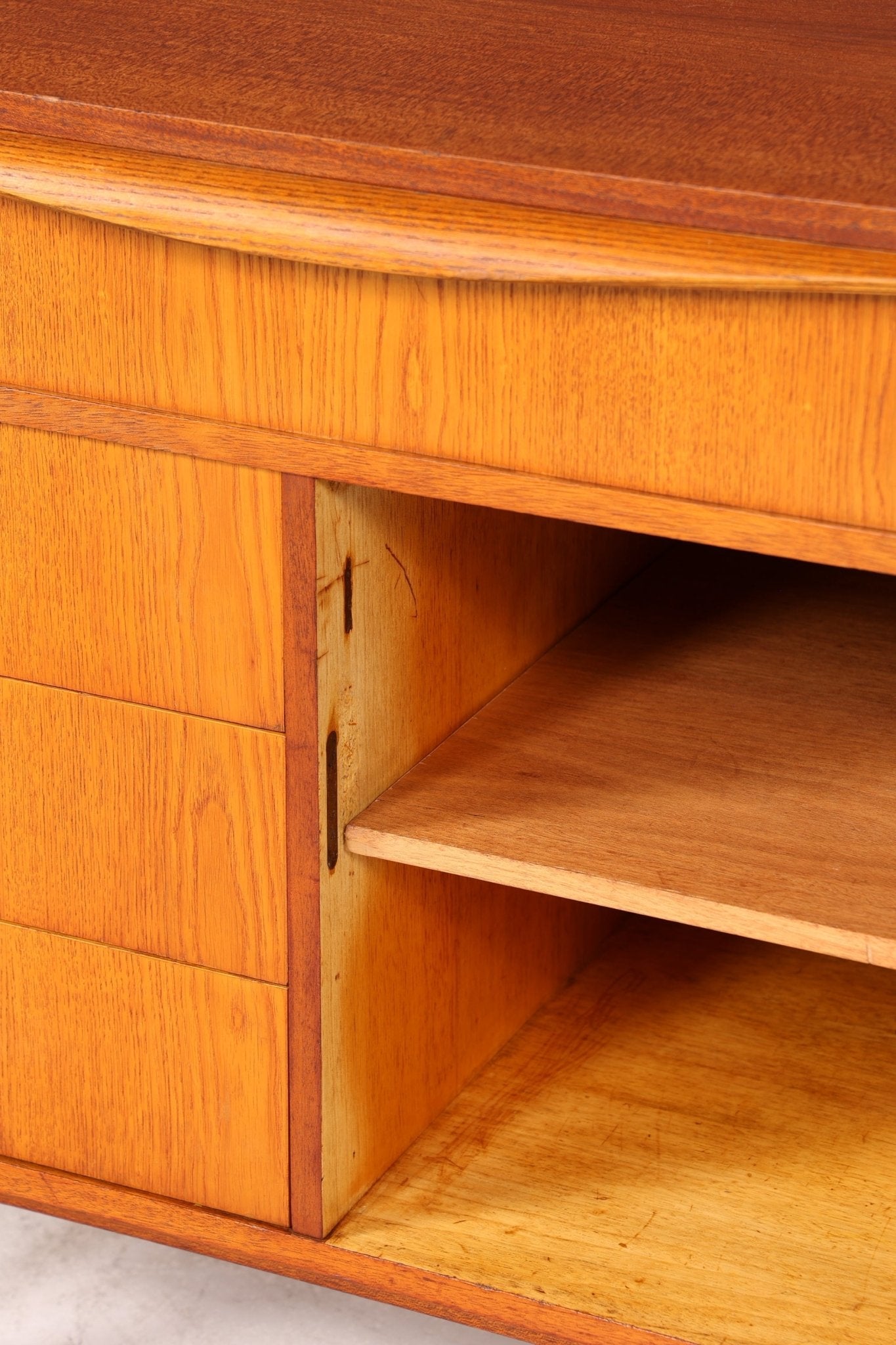 Schlichte Mid Century Kommode Vintage Schrank Retro Flur Kommode 60s Regal Schrank Frisier Kommode