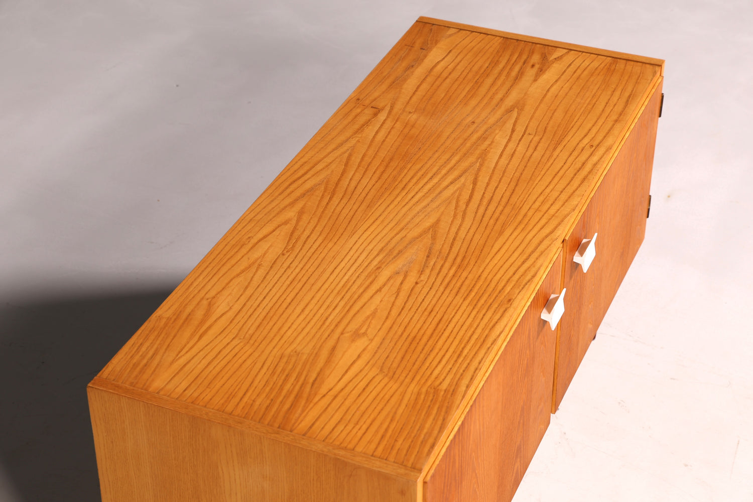 Beautiful Original Hellerau Mid-Century Dresser Model 427 Sideboard TV Cabinet Vintage Solid Wood