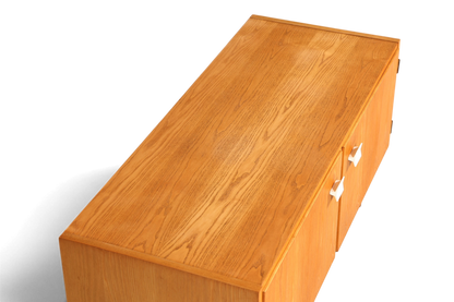 Hauptstadt Möblerei Hellerau Mid Century Kommode Modell 427 aus hellem Echtholz in funktionalem Design