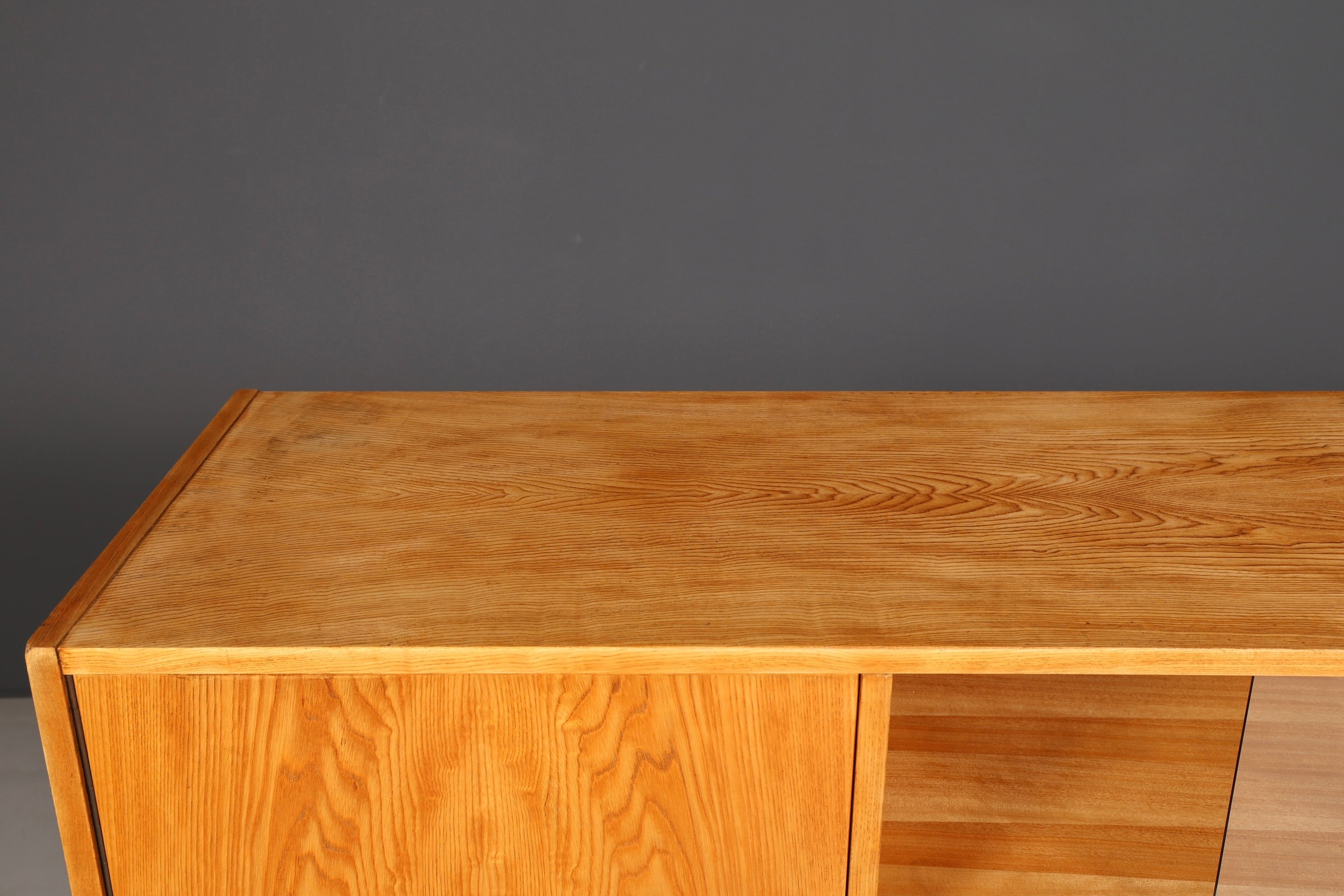 Beautiful Original Hellerau Cabinet Mid-Century Display Cabinet Franz Ehrlich 602 Sideboard Bookshelf