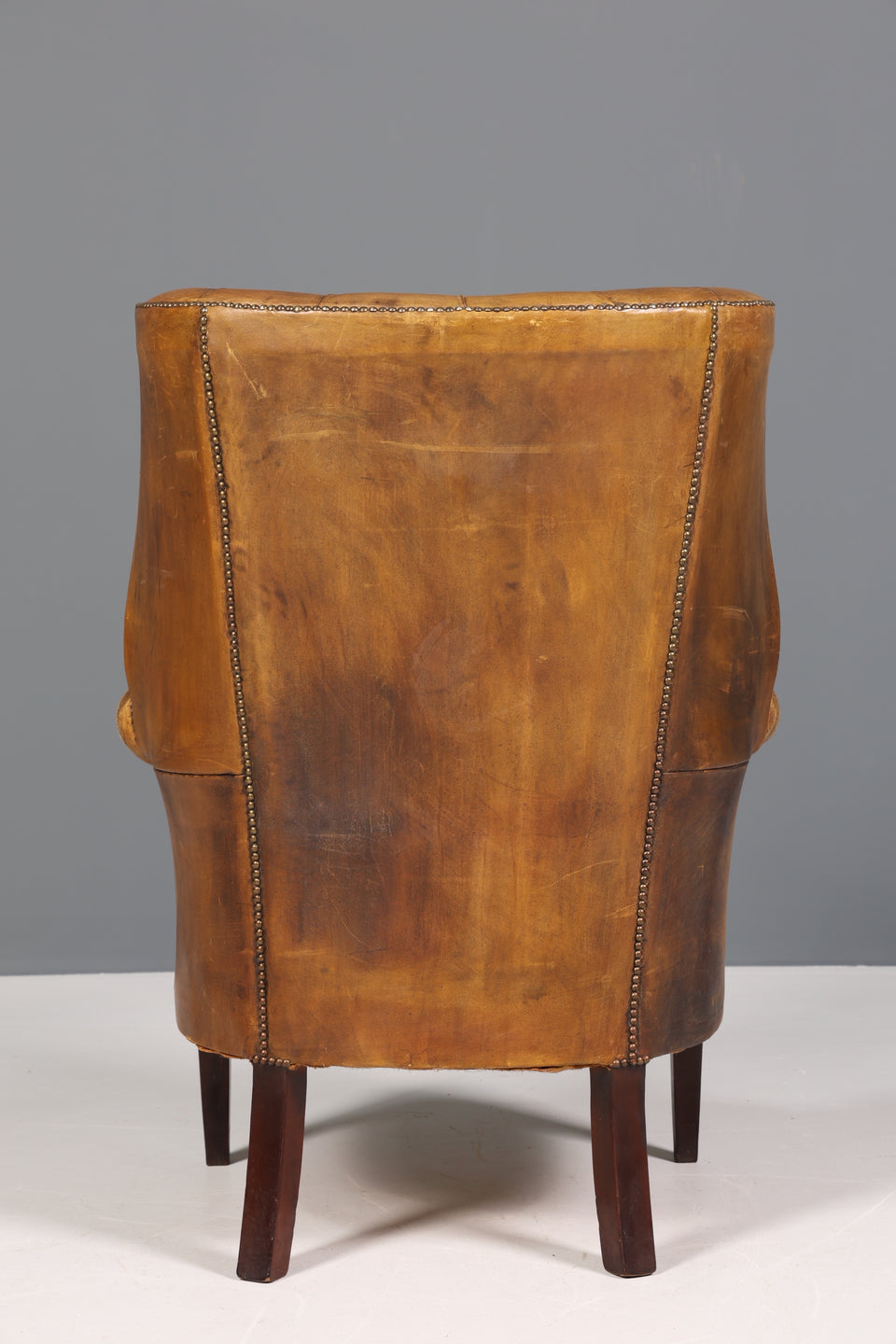 Original Chesterfield echt Leder Sessel Vintage Wing Chair Ohrenbacken Armlehnsessel Barrel Chair Antik