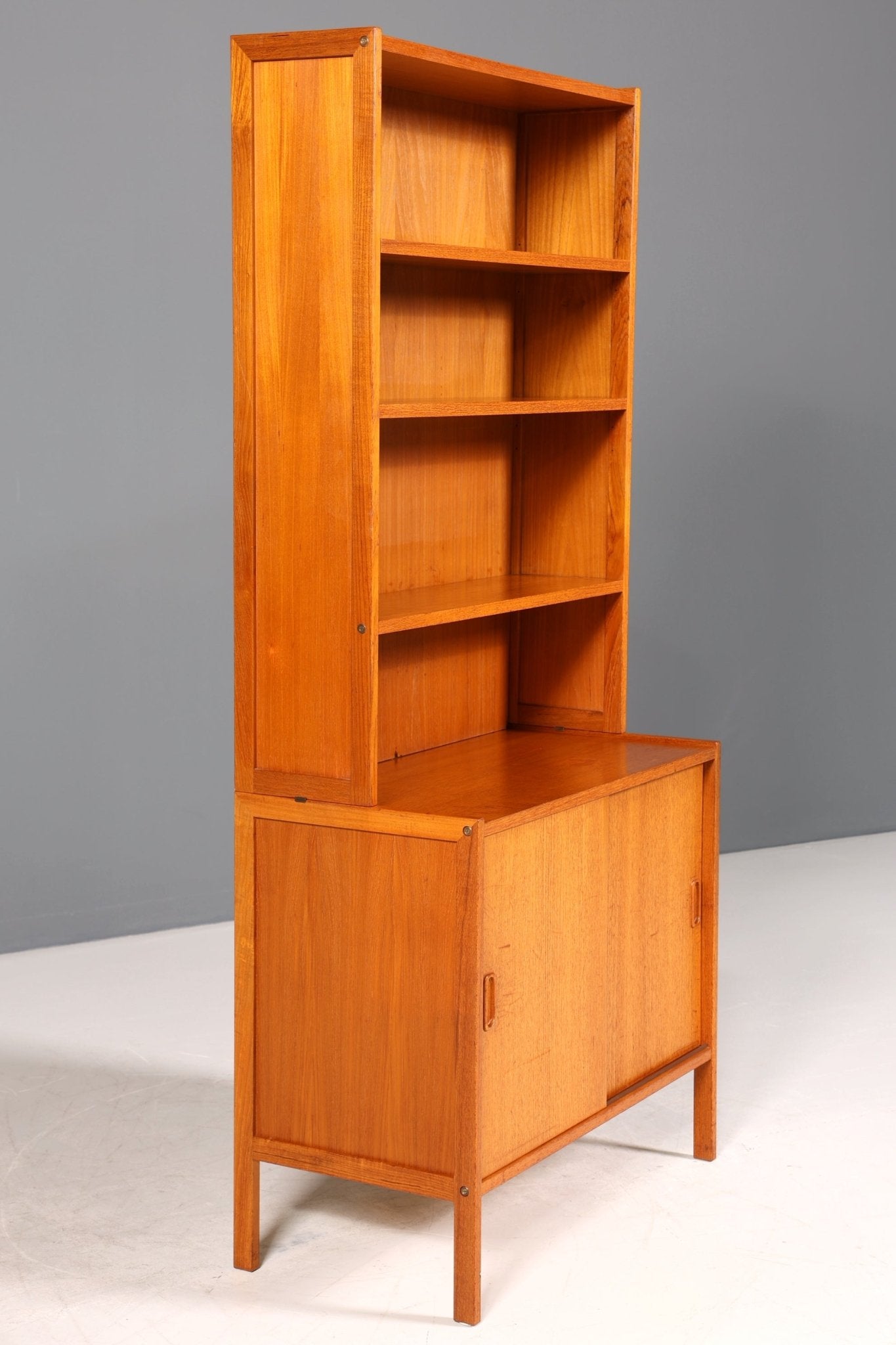 Schlichtes Mid Century Bücherregal Danish Design Schrank Retro Kommode Schiebetür Regal Vintage 1 von 2