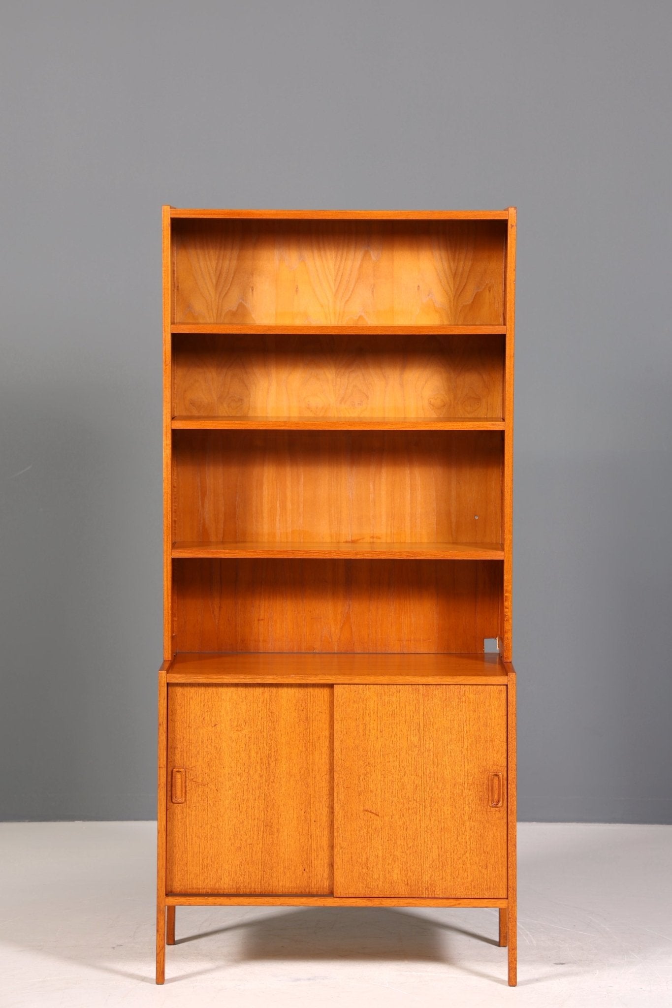 Schlichtes Mid Century Bücherregal Danish Design Schrank Retro Kommode Schiebetür Regal Vintage 2 von 2