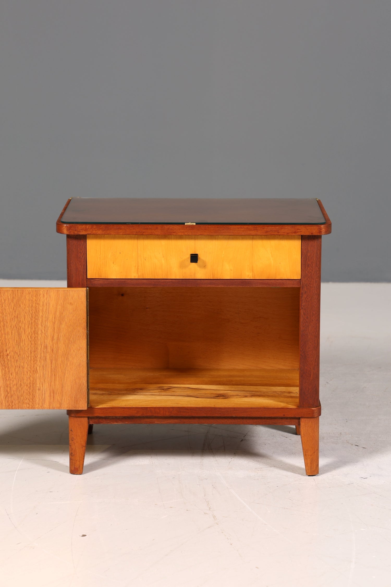 Wunderschöne Mid Century Kommode Vintage Nachttisch 60s Schubladenkommode 1 von 2