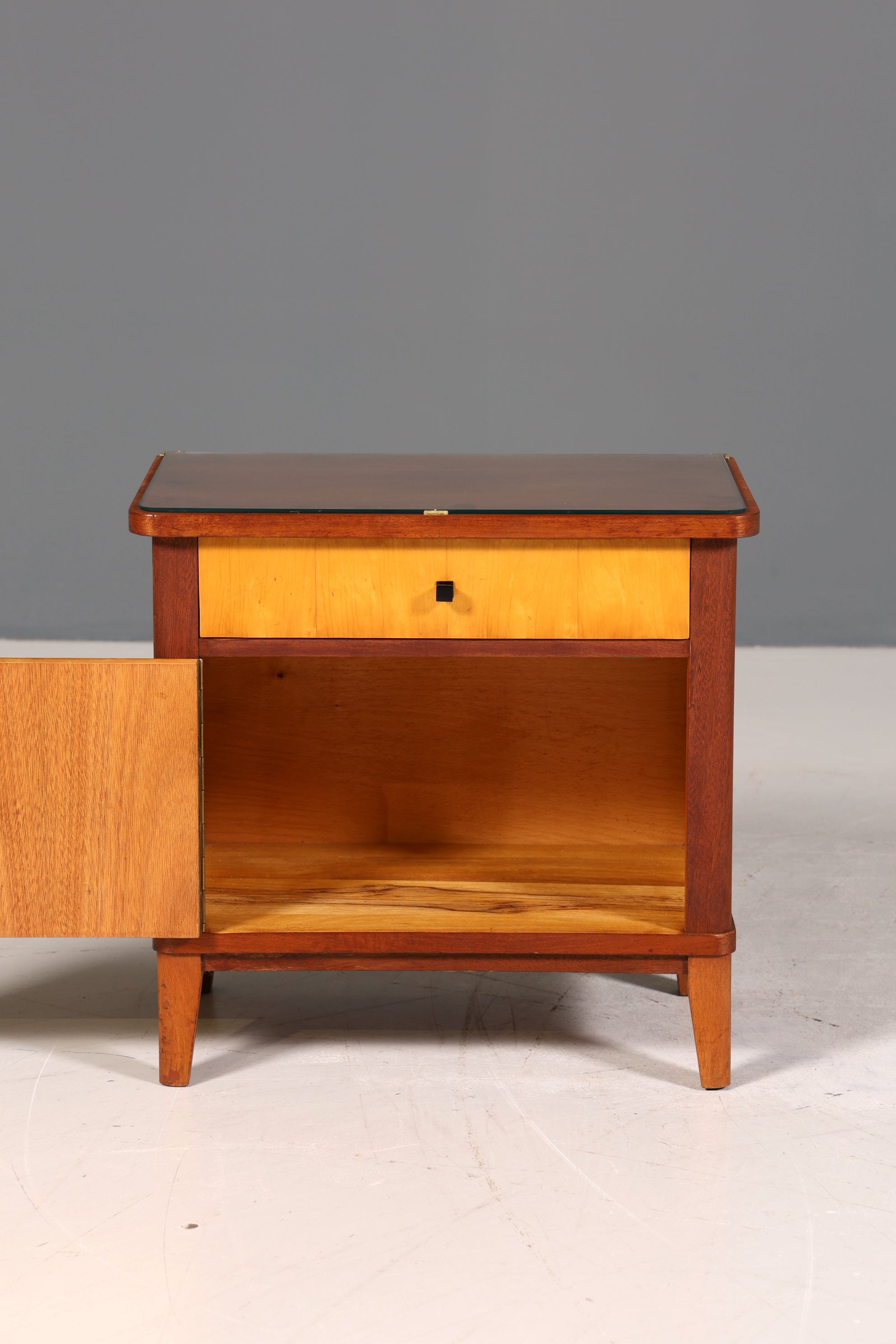 Wunderschöne Mid Century Kommode Vintage Nachttisch 60s Schubladenkommode 1 von 2