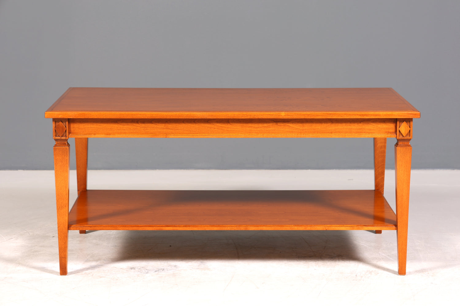 Stilvoller Original Selva Couchtisch Villa Borghese massiv Holz Tisch Wohnzimmertisch