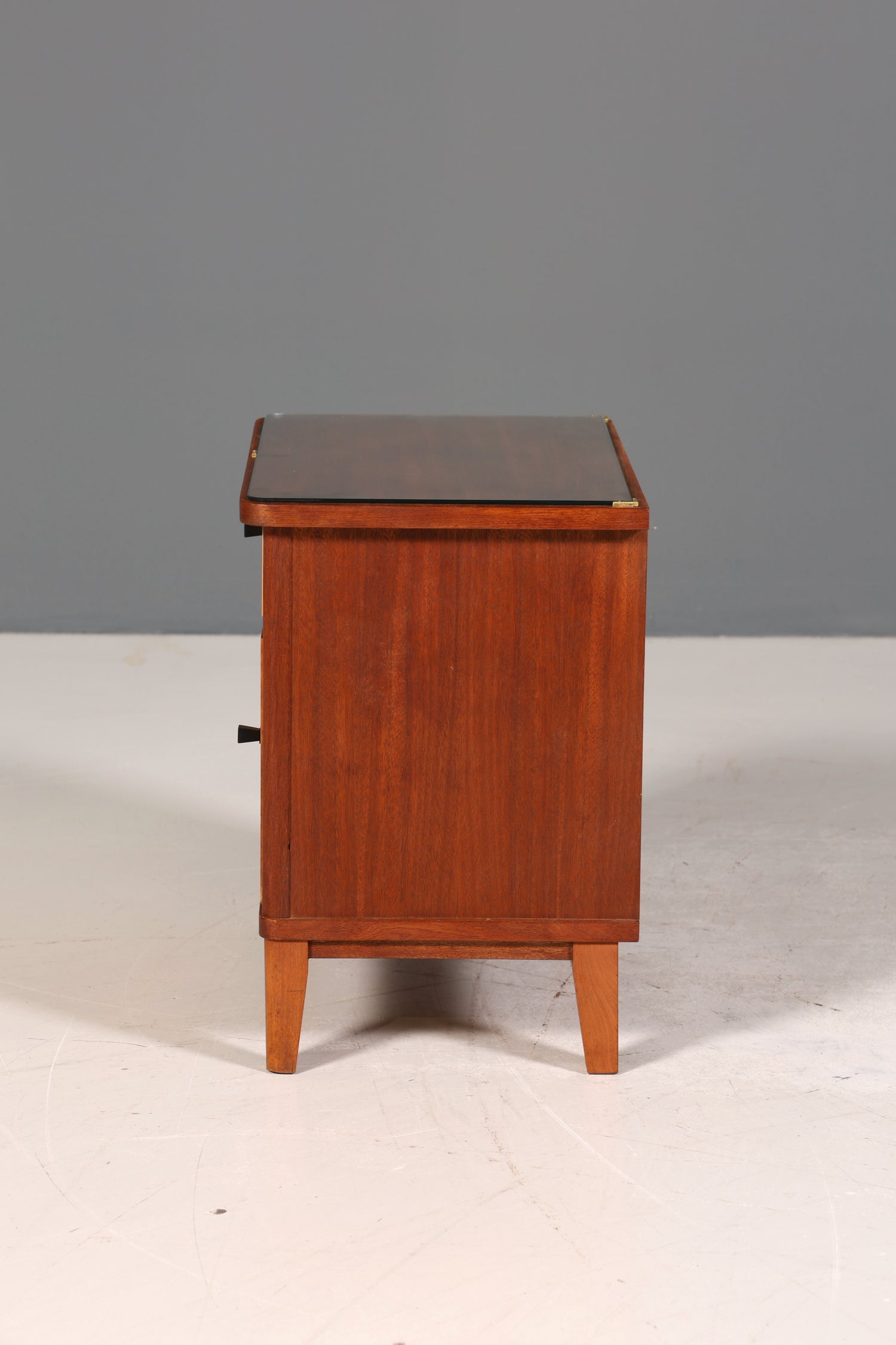 Wunderschöne Mid Century Kommode Vintage Nachttisch 60s Schubladenkommode 1 von 2