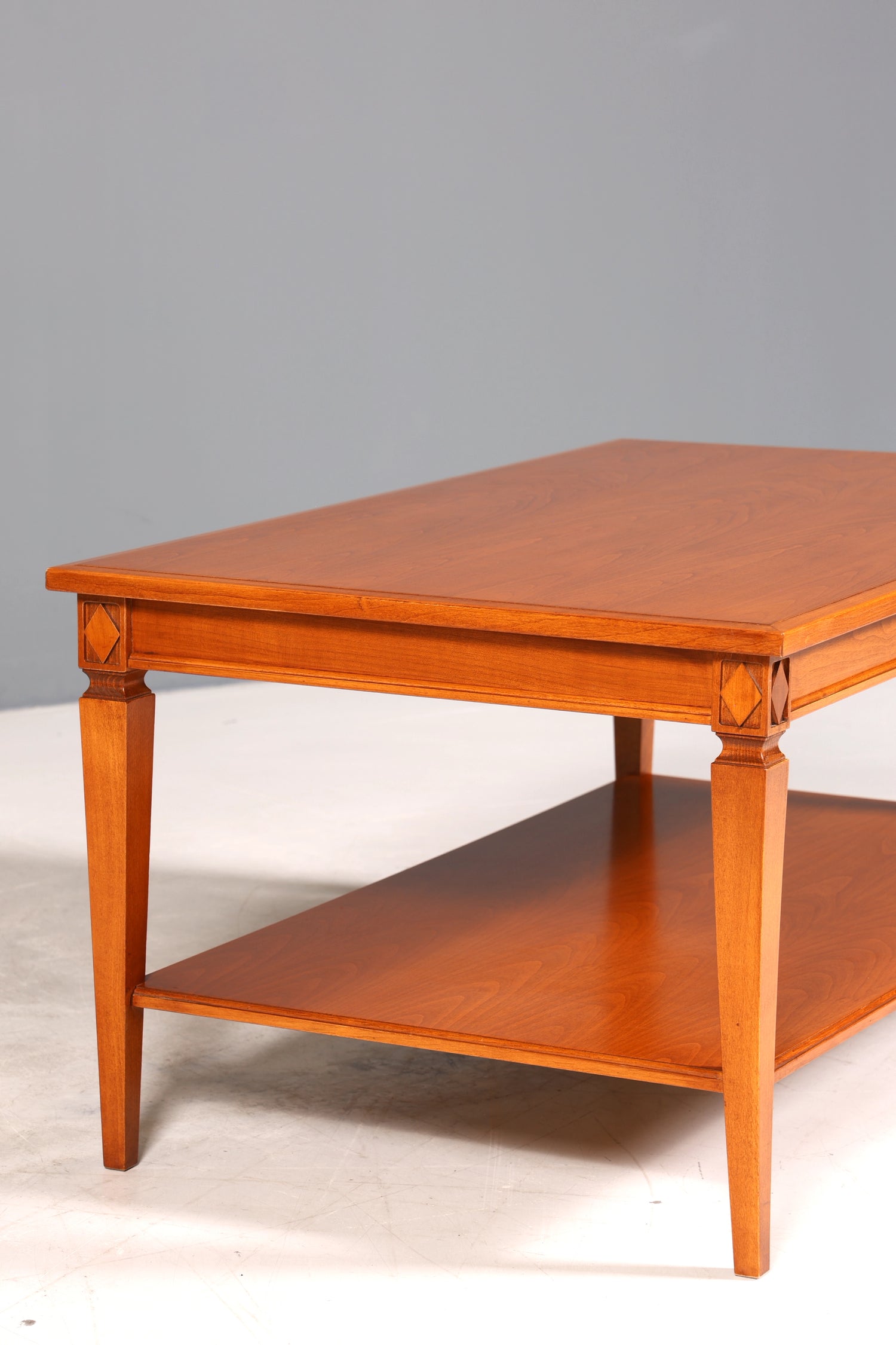 Stilvoller Original Selva Couchtisch Villa Borghese massiv Holz Tisch Wohnzimmertisch