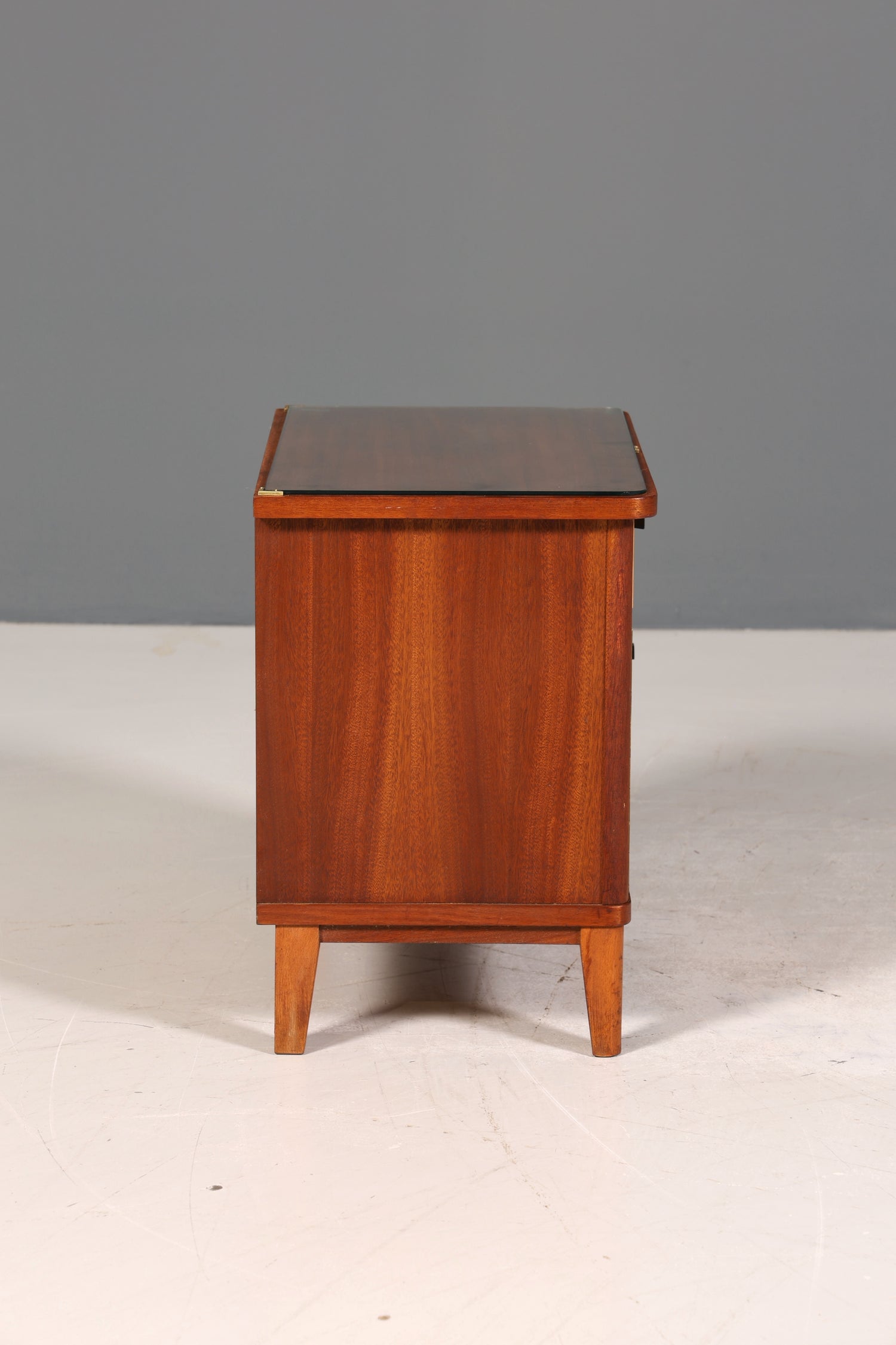 Wunderschöne Mid Century Kommode Vintage Nachttisch 60s Schubladenkommode 1 von 2
