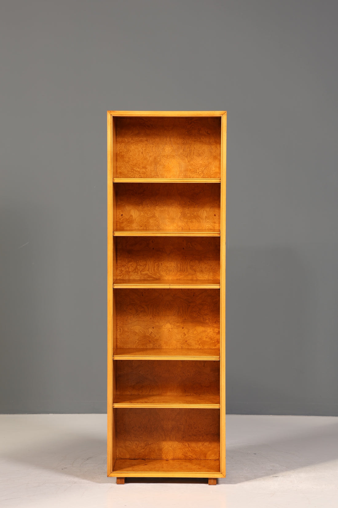 Traumhaftes Original Art Deco Regal Birke Bücherregal Bücheregal Schrank Buchablage 1 von 2
