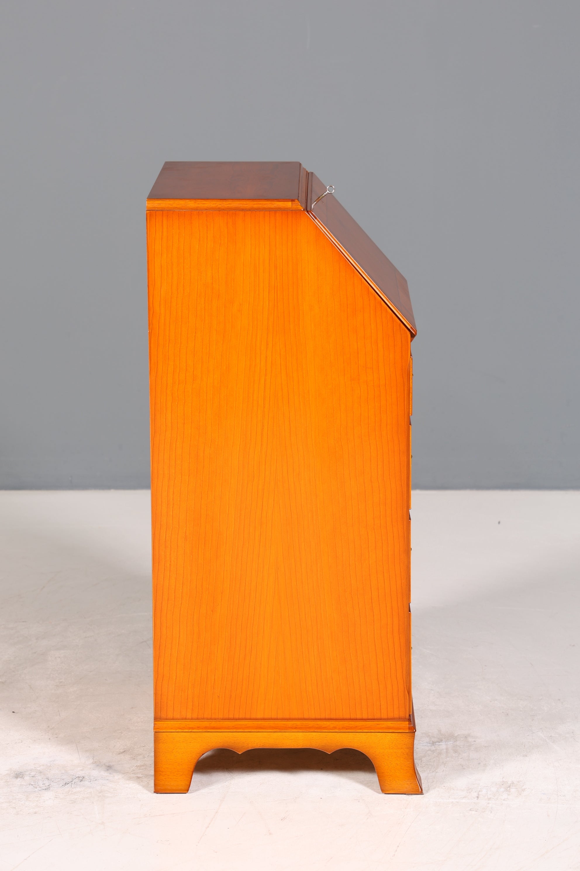 Stilvoller Englischer Sekretär Original Heldense Büro Schreibtisch Eibe Antik 60s Schreibkommode UK