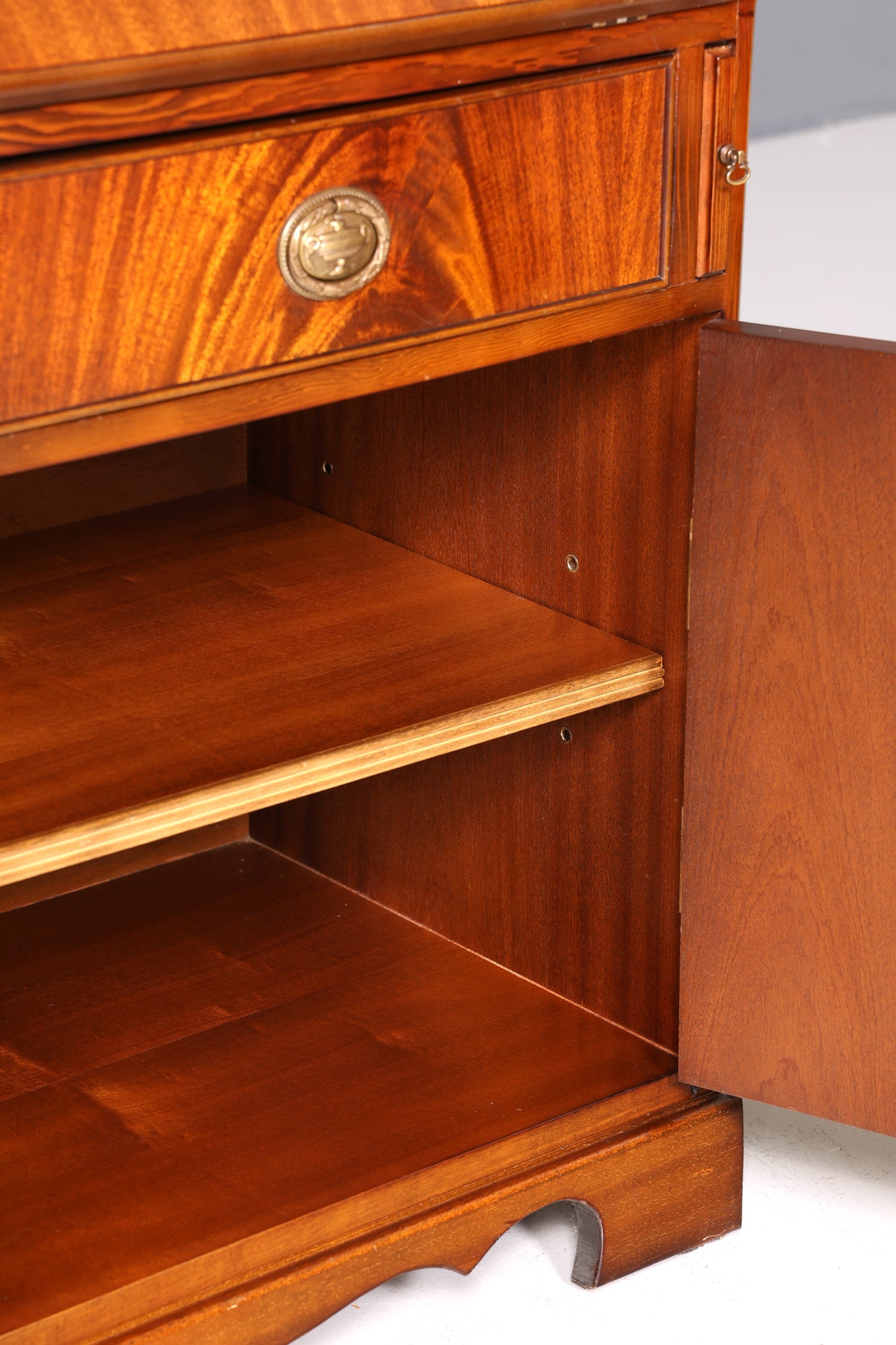 Traumhafter Englischer Sekretär Büro Aufsatzsekretär Antik 60S Vitrinen Schrank UK