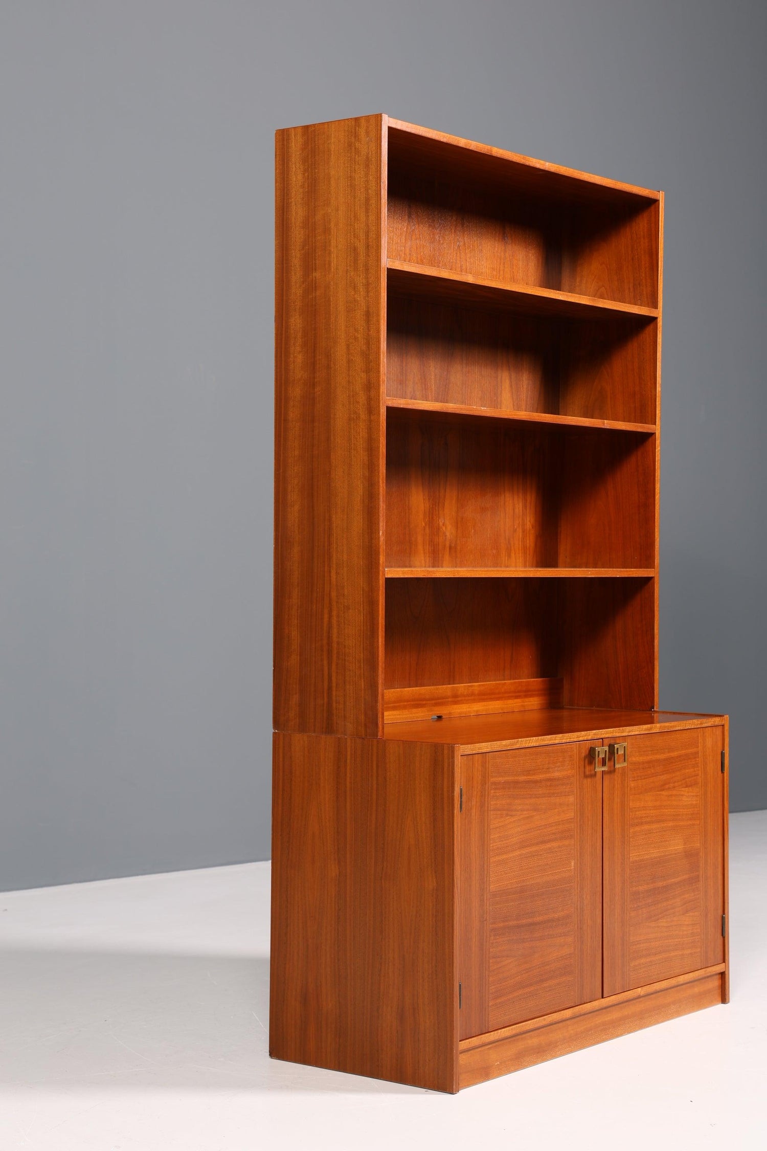 Wunderschönes Mid Century Regal Made in Sweden Teak Schrank 60er Jahre Möbel