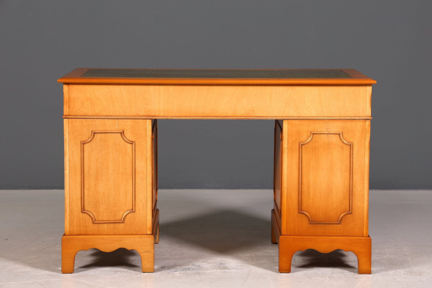 Wunderschöner Englischer Schreibtisch Englisch Eibe Desk Leder Auflage Antik Stil Bürotisch Office Desk