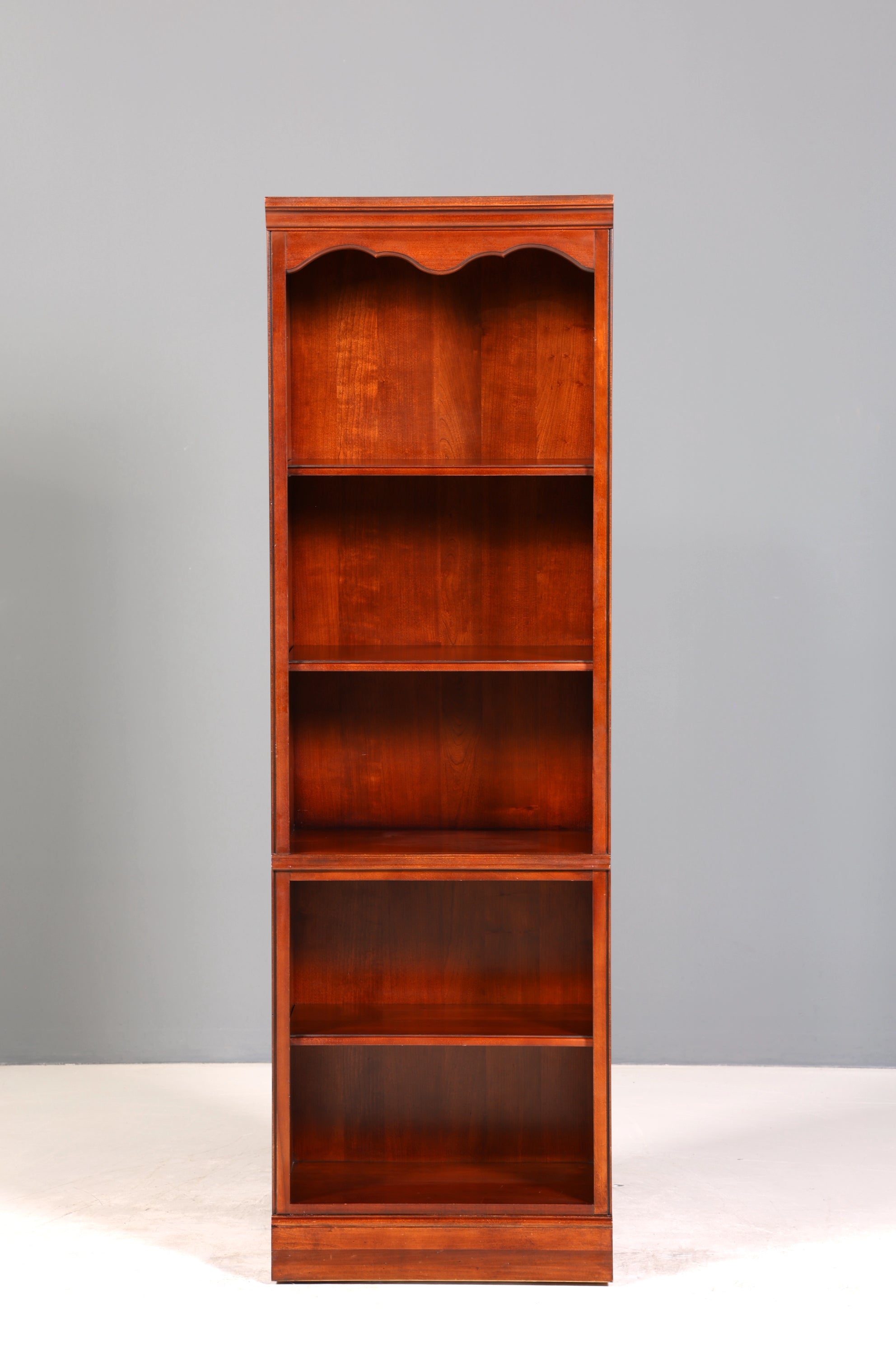 Stilvolles Original Drexel Heritage Bücherregal Regal USA Bookshelf Buchablage 1 von 4