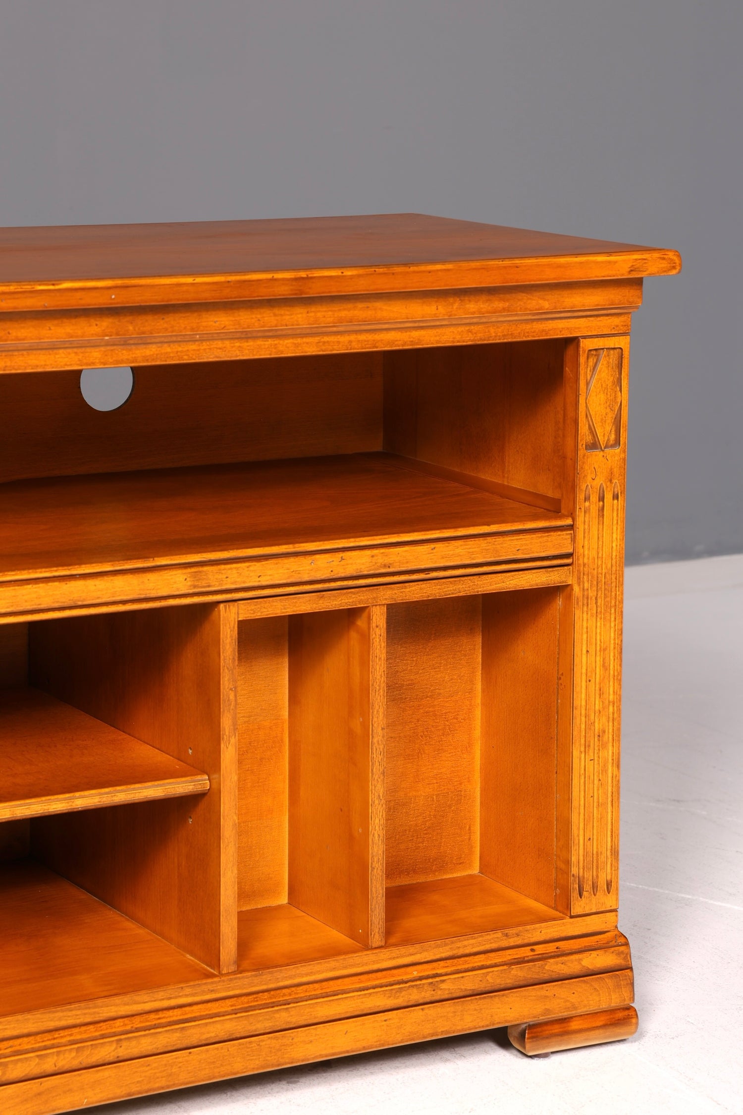 Edles Selva Regal TV-Schrank Villa Borghese Sideboard Kommode Massiv Holz Made in Italy Vintage