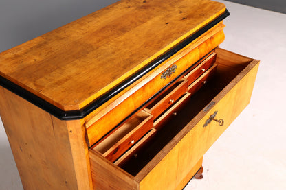Wunderschöne Biedermeier Kommode Antik Vertiko Schubladenkommode Birke um 1850 Massivholz