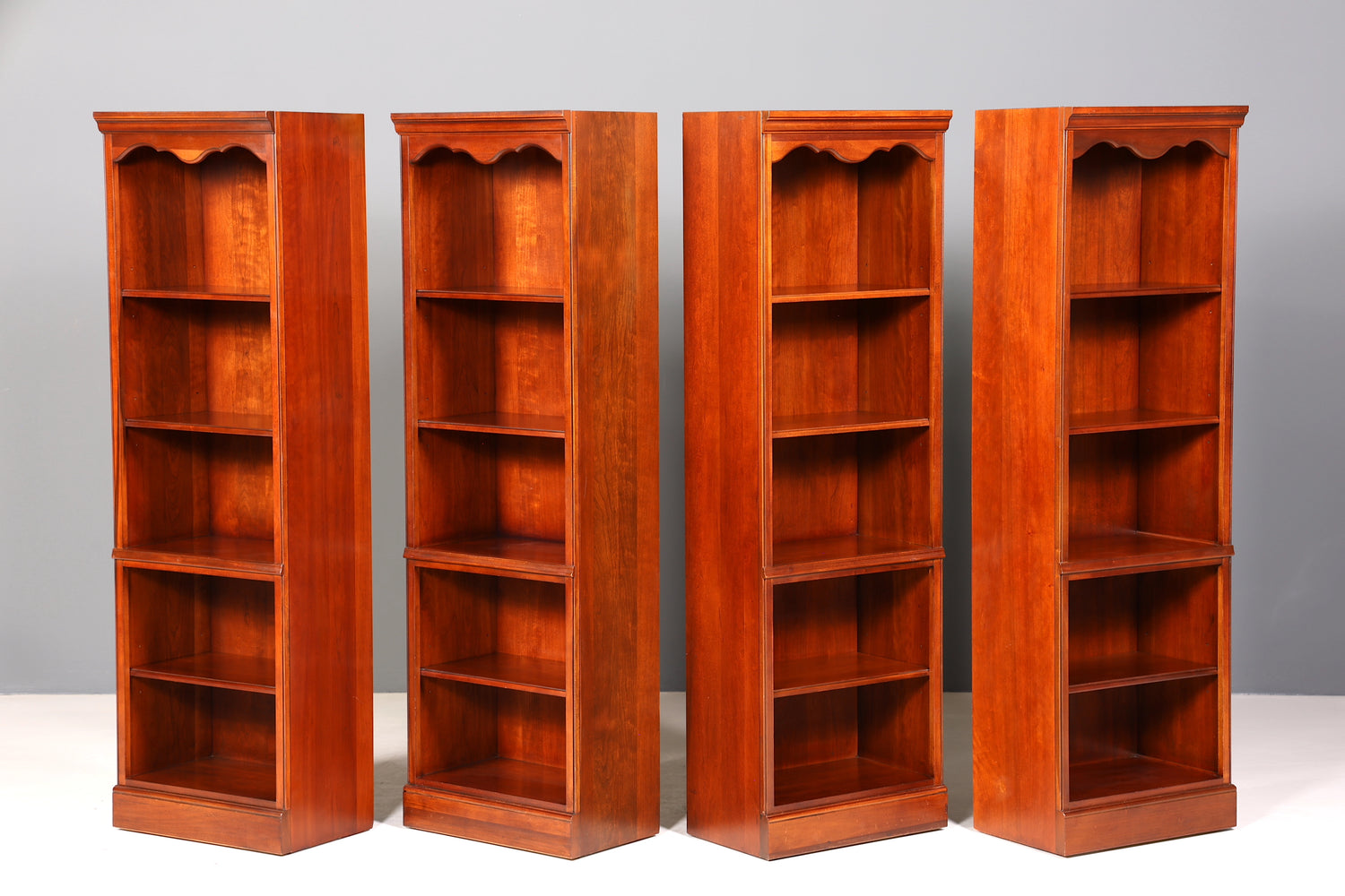 Stilvolles Original Drexel Heritage Bücherregal Regal USA Bookshelf Buchablage 1 von 4