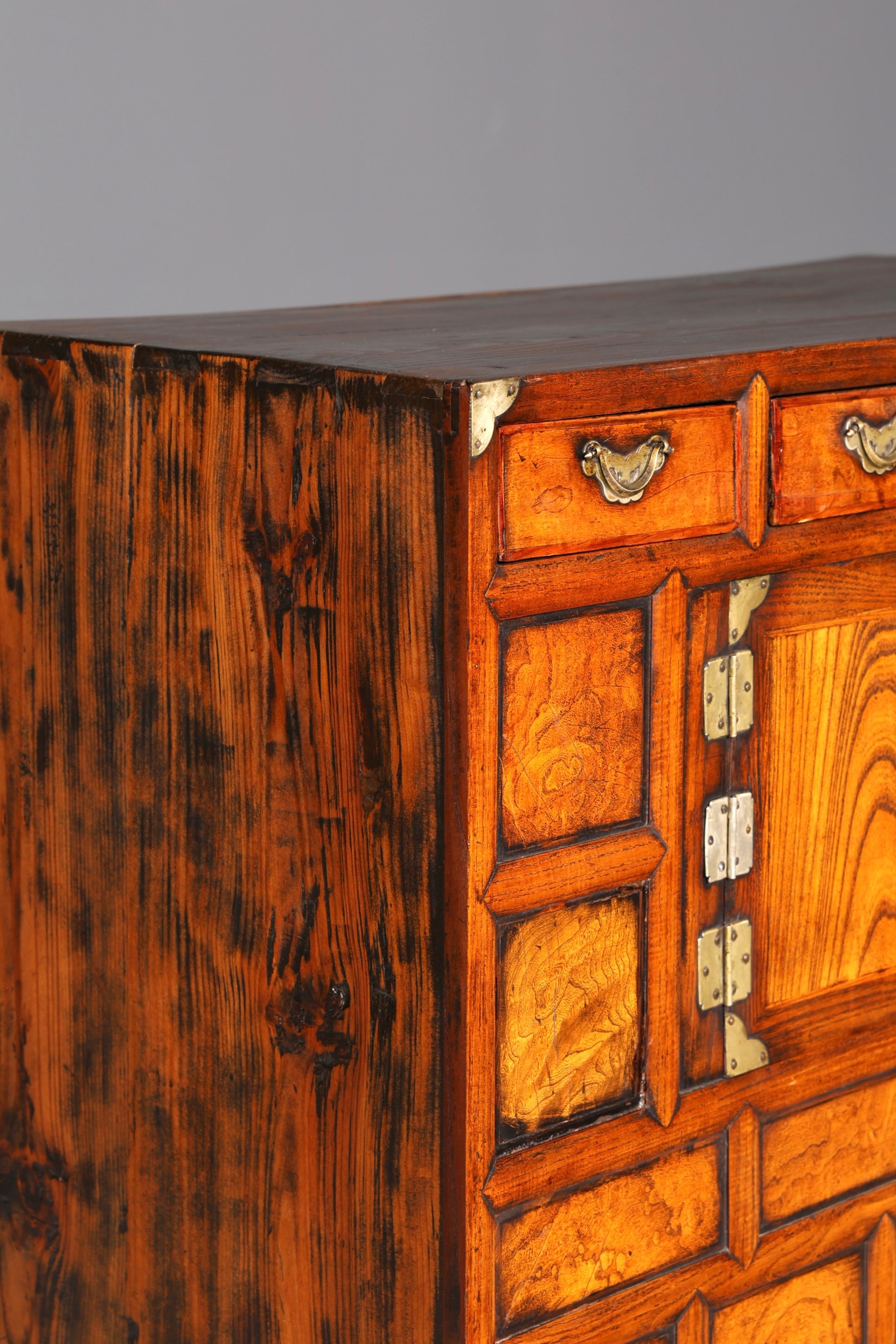 Beautiful Asian cabinet, antique chest of drawers, solid wood, genuine brass, vertiko