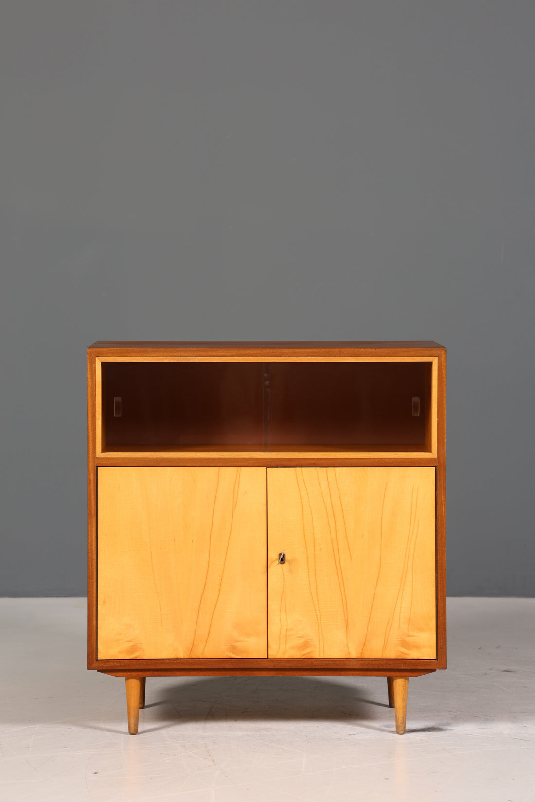 Wunderschöner Mid Century Schrank 60er Jahre Vitrine Bücherregal Aktenschrank Wäscheschrank 2 von 2