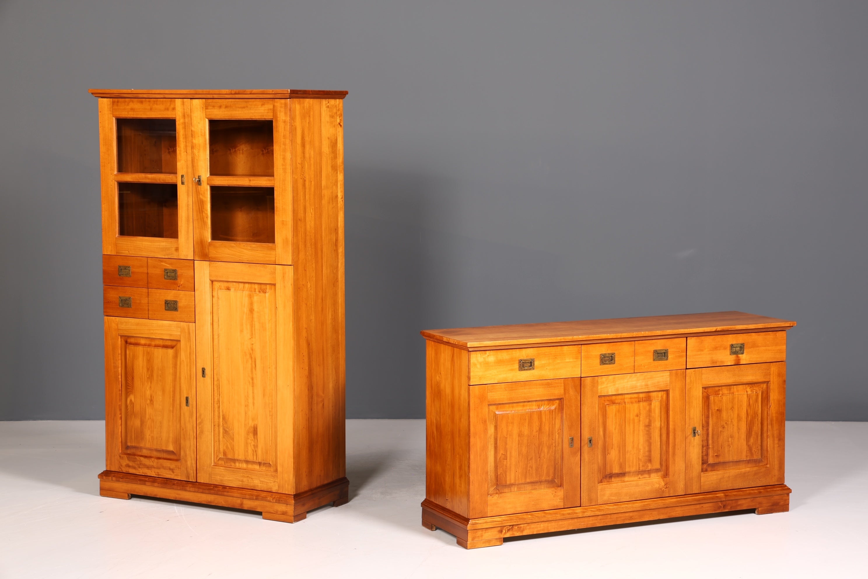 Wunderschönes Sideboard im Maritimen Stil Anrichte Englisch Schrank Kirschholz Kommode Landhausstil