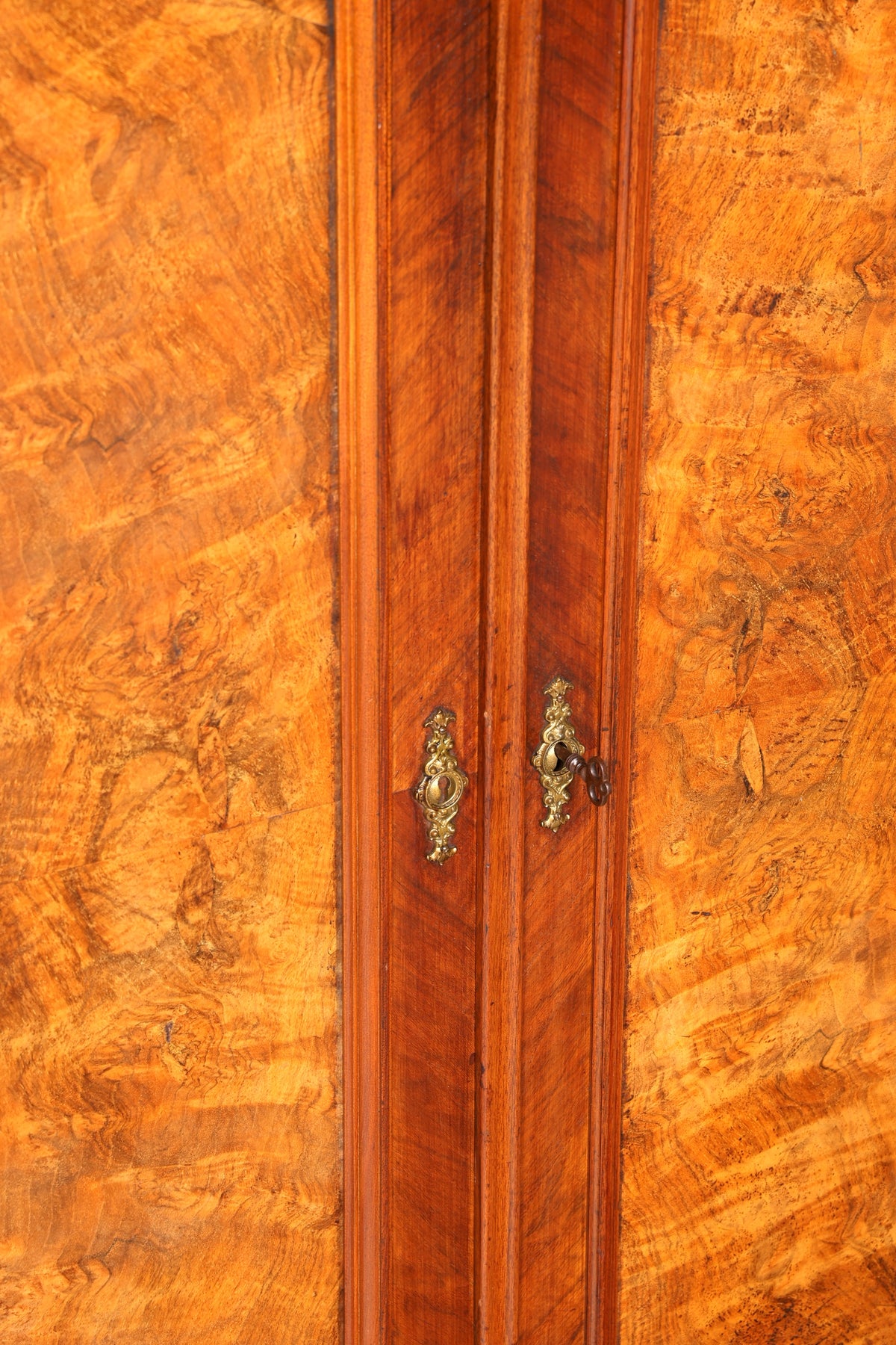 Stylish Gründerzeit cabinet, antique vertiko, Art Nouveau chest of drawers, hallway cabinet, solid wood