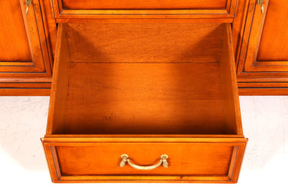 Traumhafte Original Selva Vitrine Antik Stil massiv Holz Buffet Villa Borghese Schrank Regal