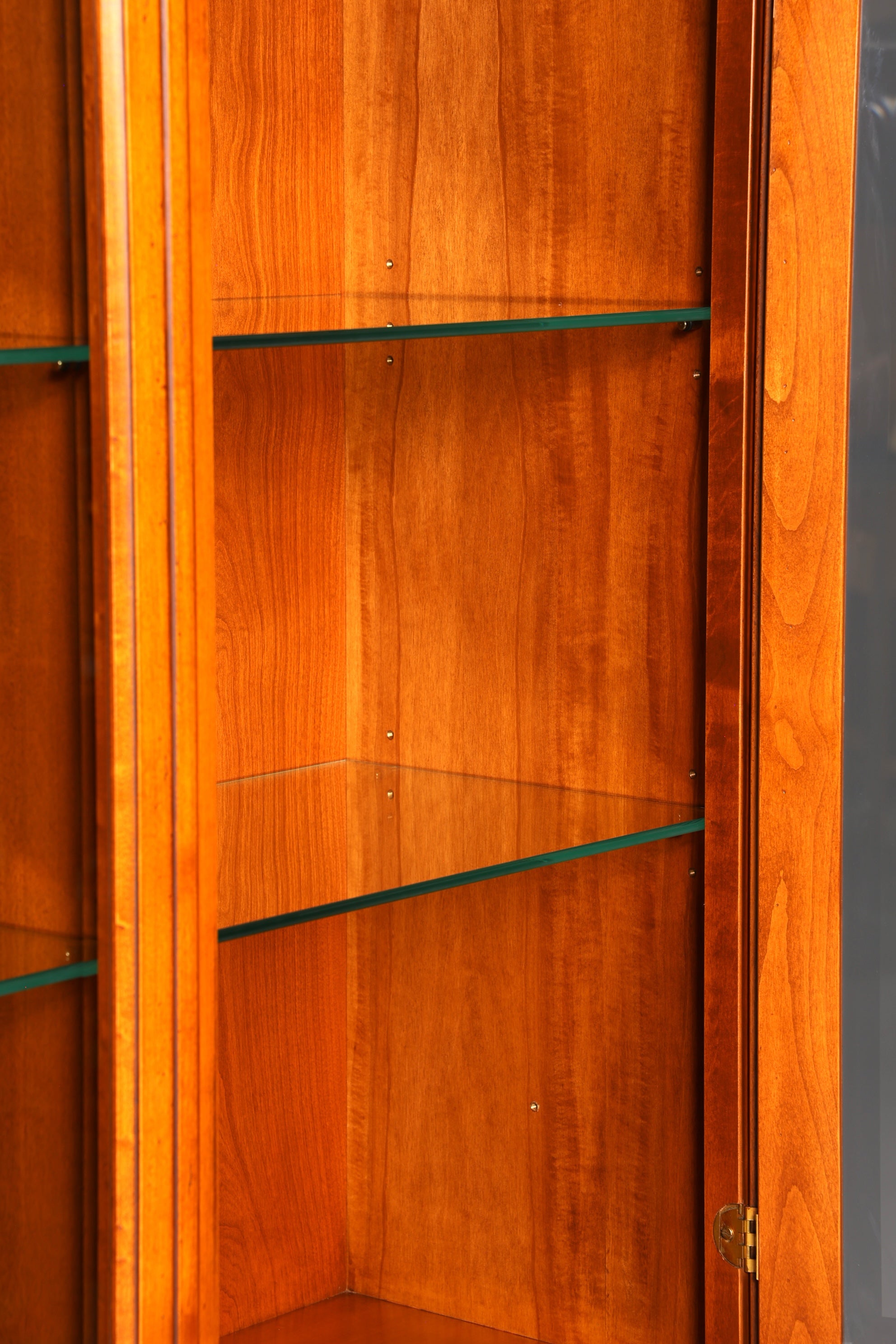 Traumhafte Original Selva Vitrine Antik Stil massiv Holz Buffet Villa Borghese Schrank Regal