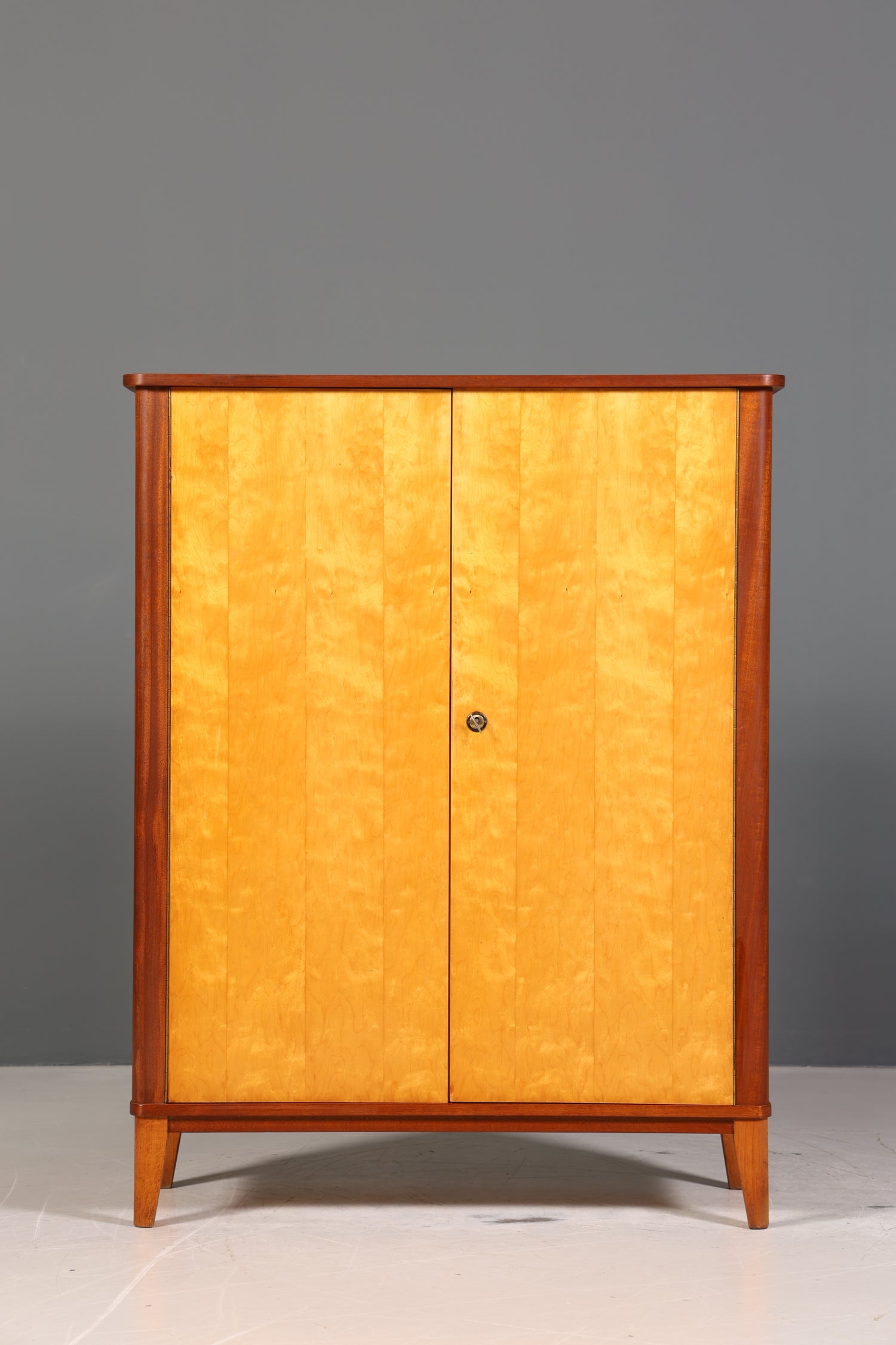 Wunderschöner Mid Century Schrank 60er Jahre Wäscheschrank Retro Vertiko Aktenschrank Kommode