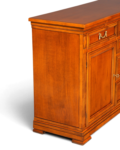 Hauptstadt Möblerei Selva Sideboard Villa Borghese aus Holz im antiken italienischen Stil mit Messingbeschlägen