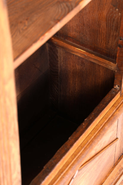 Wunderschöner Original Barock Schrank um 1780 massiv Holz Kleiderschrank Antik Wäscheschrank Eiche Dielenschrank