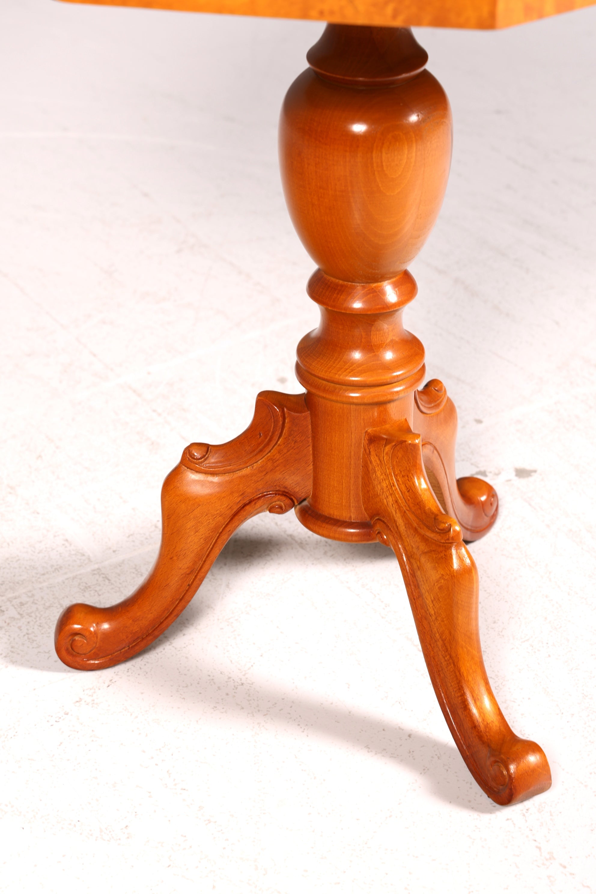 Traumhafter Englischer Beistelltisch Ablagetisch Antik Barock Stil Echt Holz Vintage Tisch Wohnzimmer