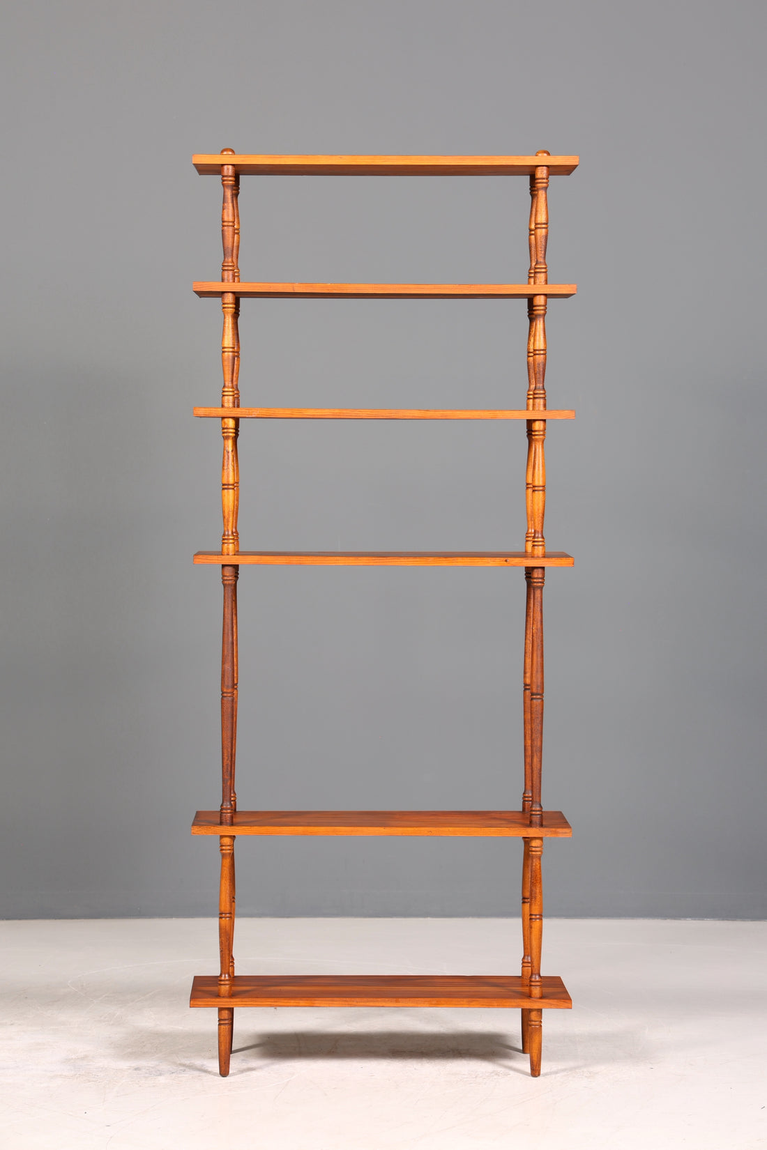 Traumhaftes Bücherregal im Gründerzeit Stil Regal Antik 60s Buchablage Bookshelf