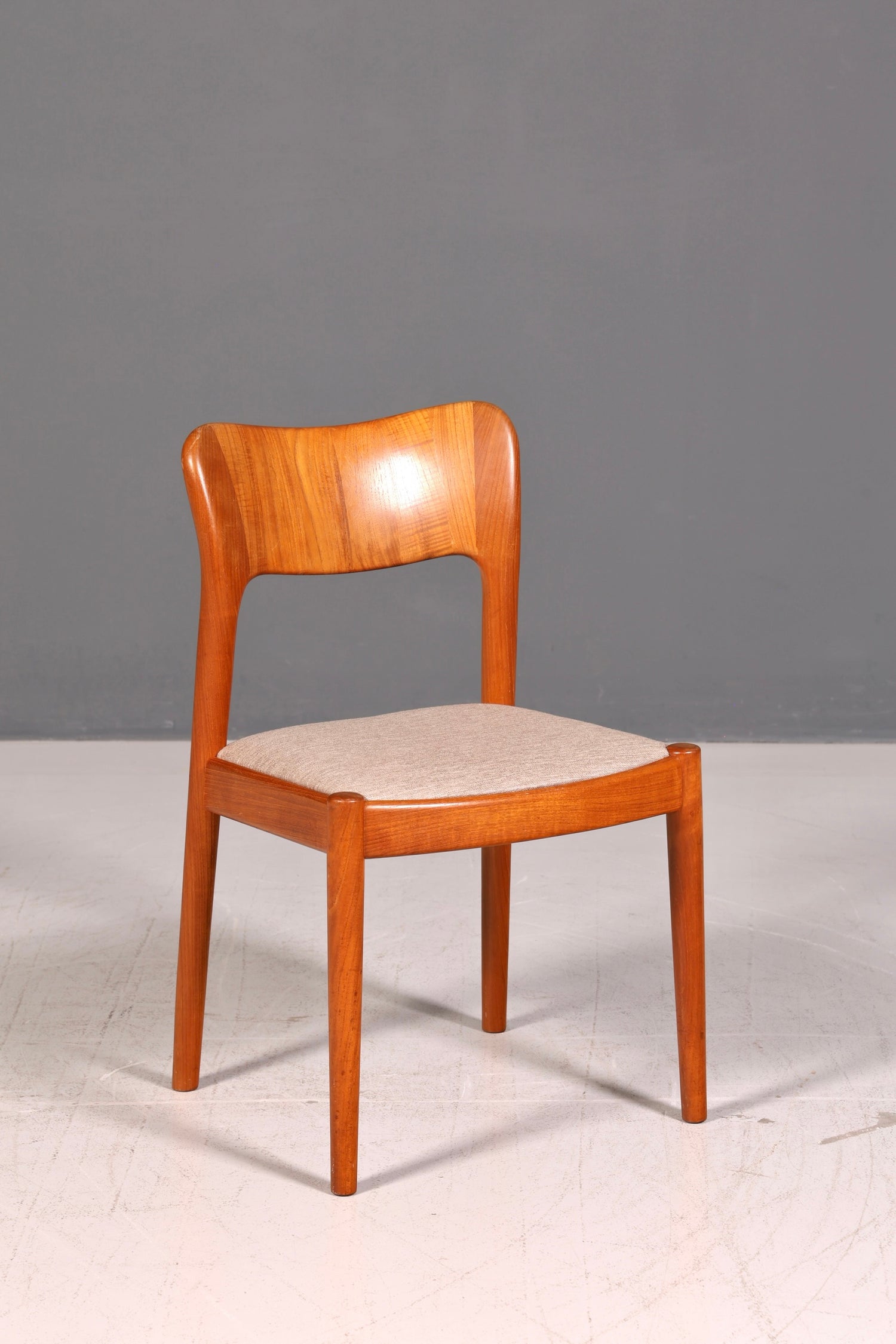 4x Edle Mid Century Stühle der Marke Niels Koefoed Koefoeds Hornslet Modell 177 Teak Stuhlset Danish Design Esszimmerstühle Küchenstühle