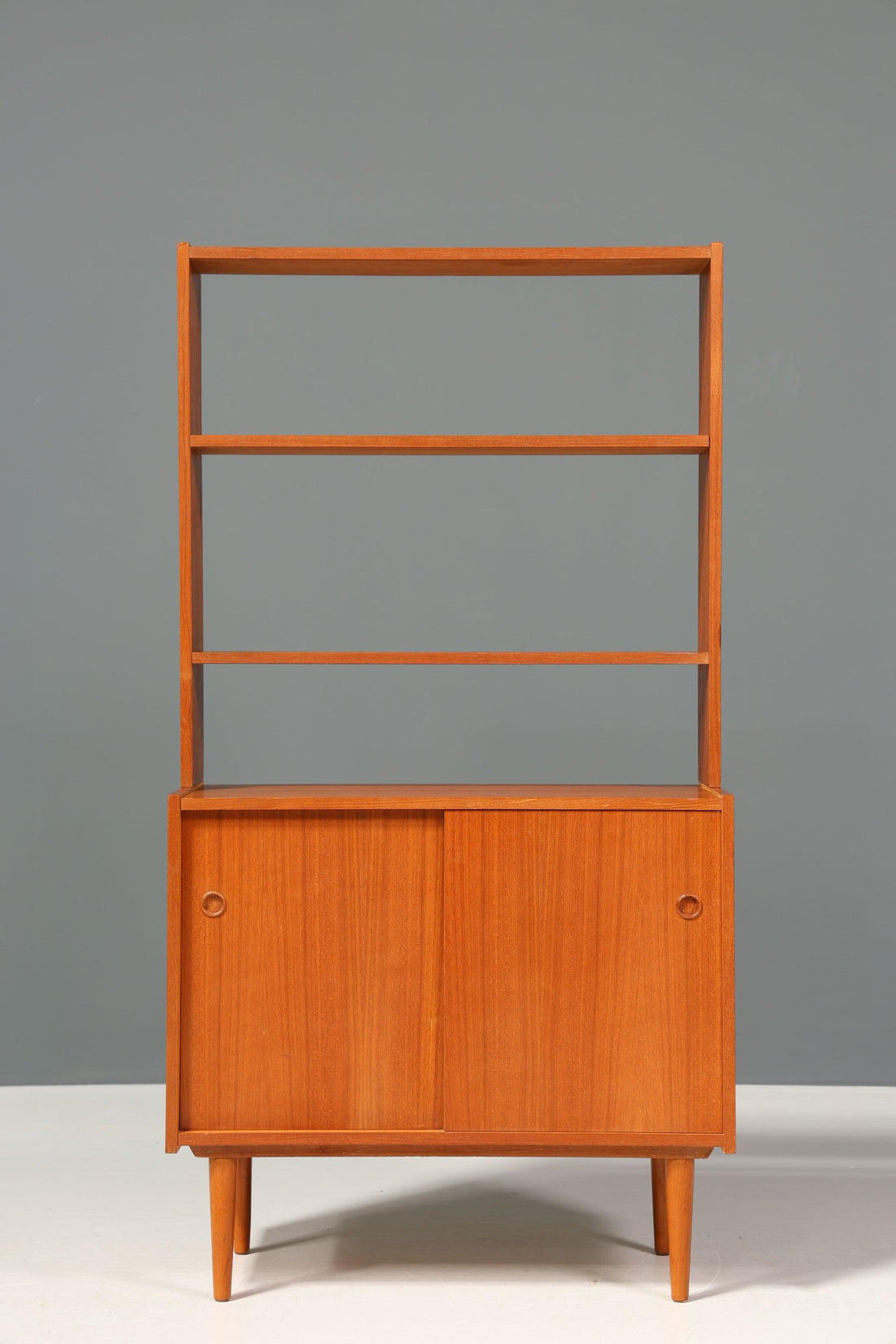 Traumhaftes Mid Century Regal Danish Design Teak Holz Bücherregal Retro Schrank Kommode 60s