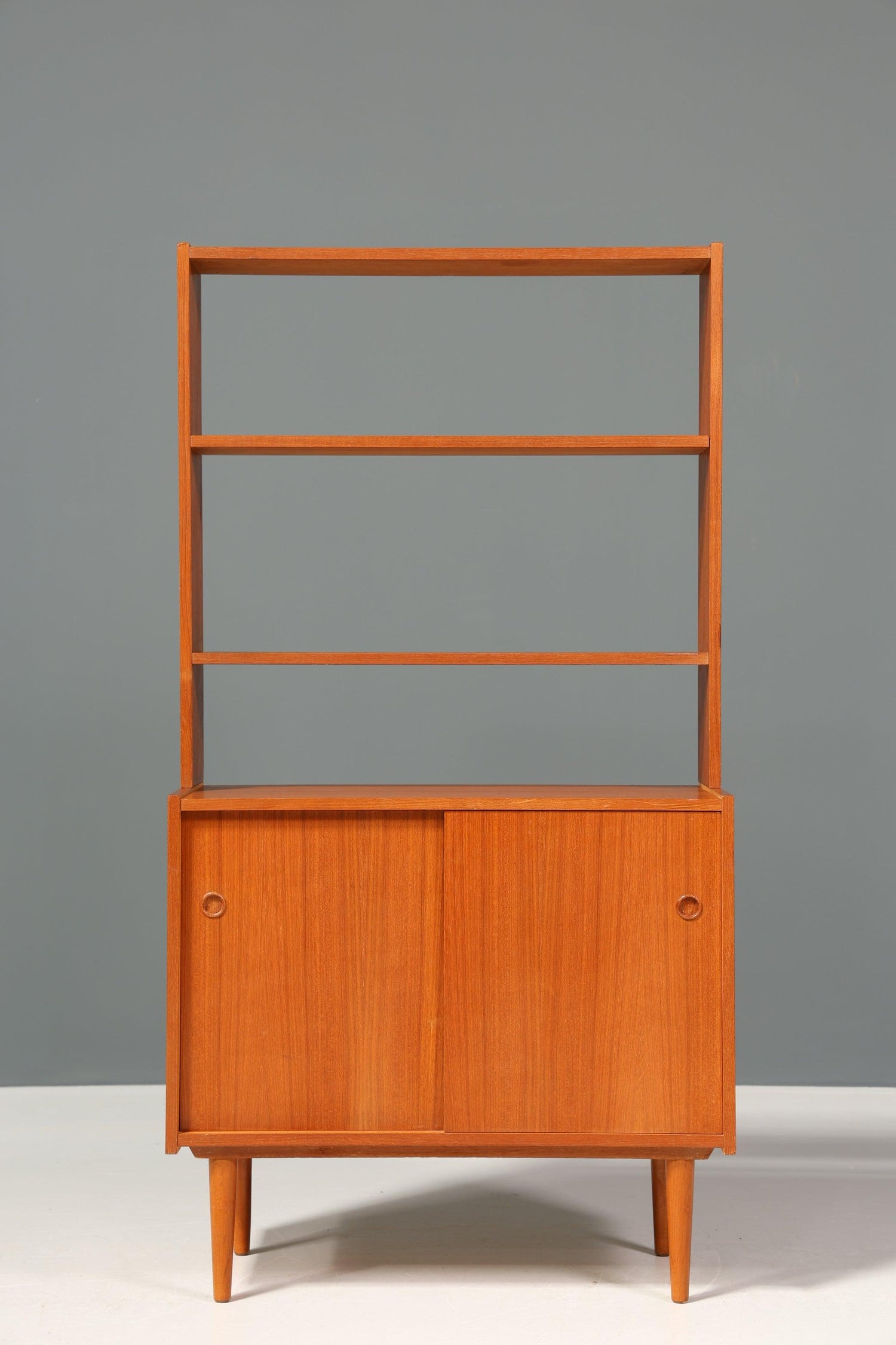 Traumhaftes Mid Century Regal Danish Design Teak Holz Bücherregal Retro Schrank Kommode 60s