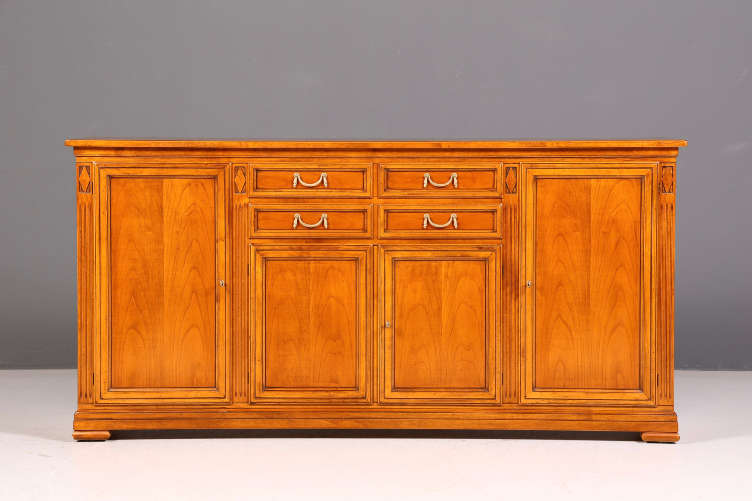 Stilvolles Original Selva Sideboard Villa Borghese Antik Stil Schrank Kommode Buffet Anrichte Massiv Made in Italy