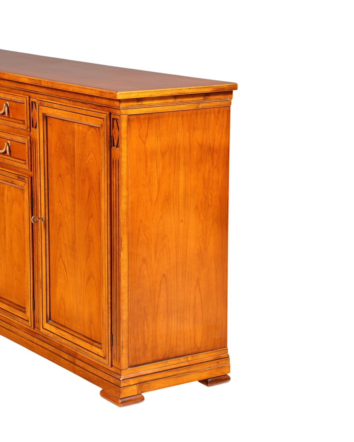 Hauptstadt Möblerei Selva Sideboard Villa Borghese aus massivem Holz im antiken Stil mit dekorativen Details