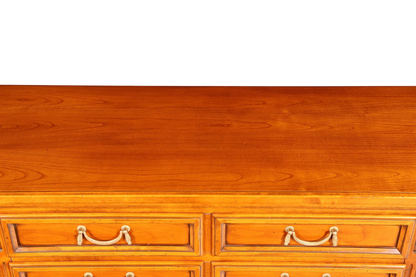 Hauptstadt Möblerei Selva Sideboard Villa Borghese aus massivem Holz im antiken Stil mit eleganten Messinggriffen