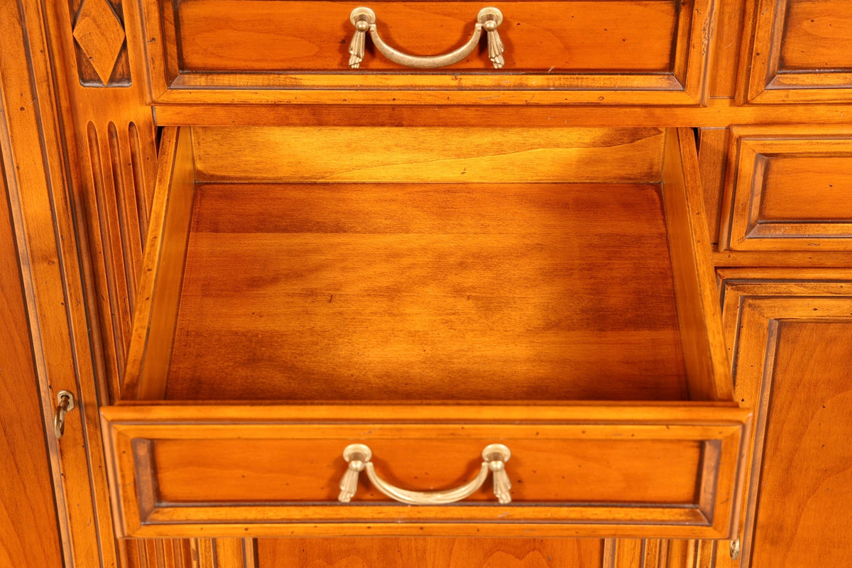 Hauptstadt Möblerei Selva Villa Borghese Sideboard aus Massivholz mit offener Schublade im antiken italienischen Stil