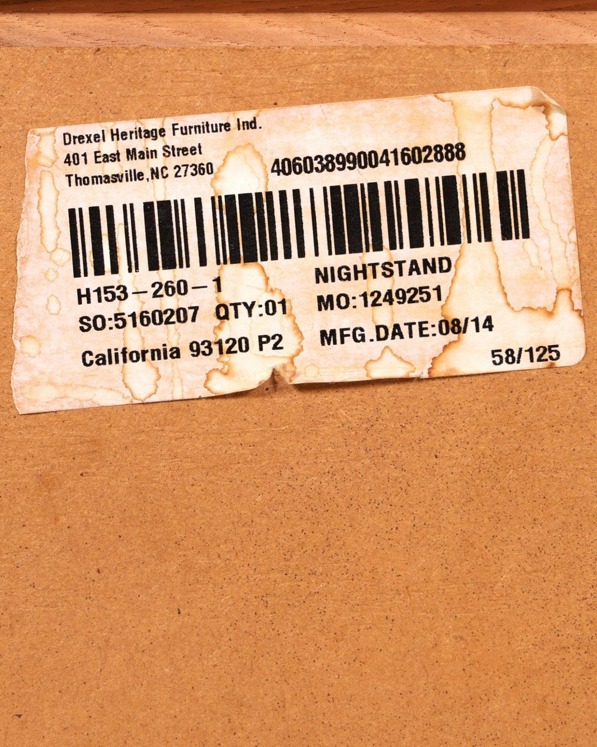 Hauptstadt Möblerei Drexel Heritage Echtholz Kommode Etikett mit Barcode und Produktdetails