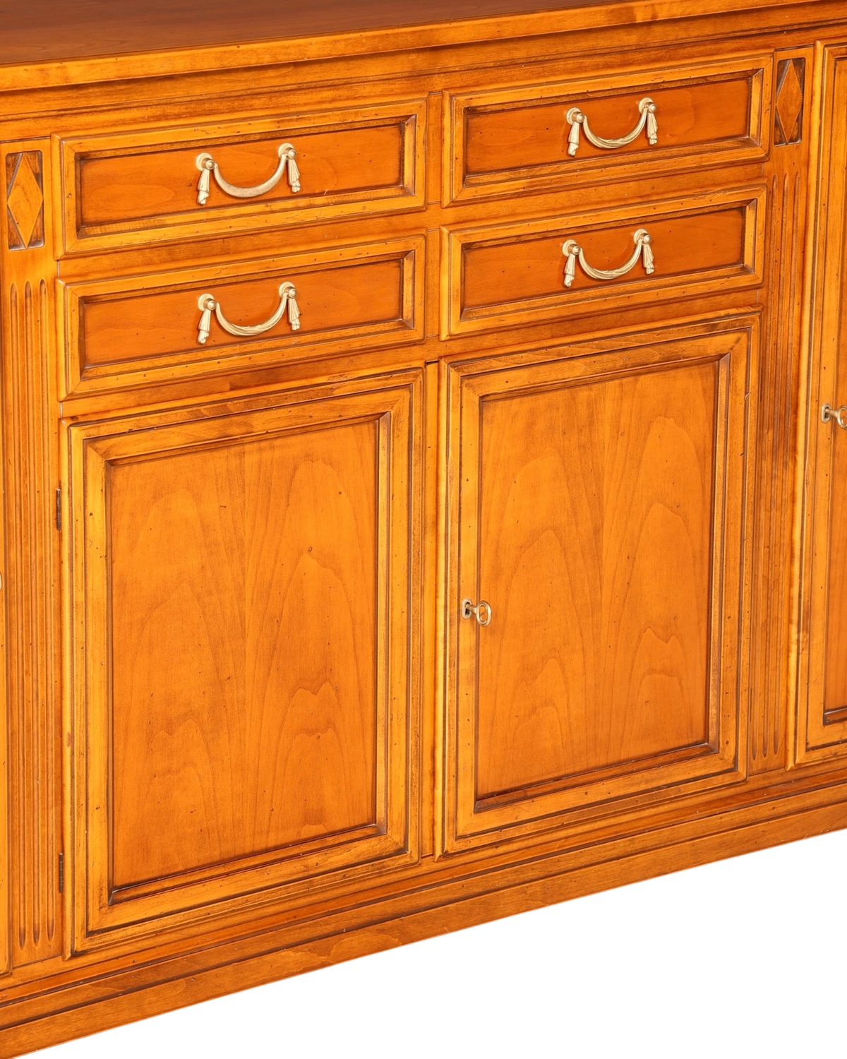 Hauptstadt Möblerei Selva Sideboard Villa Borghese aus massivem Holz im antiken Stil mit Messinggriffen