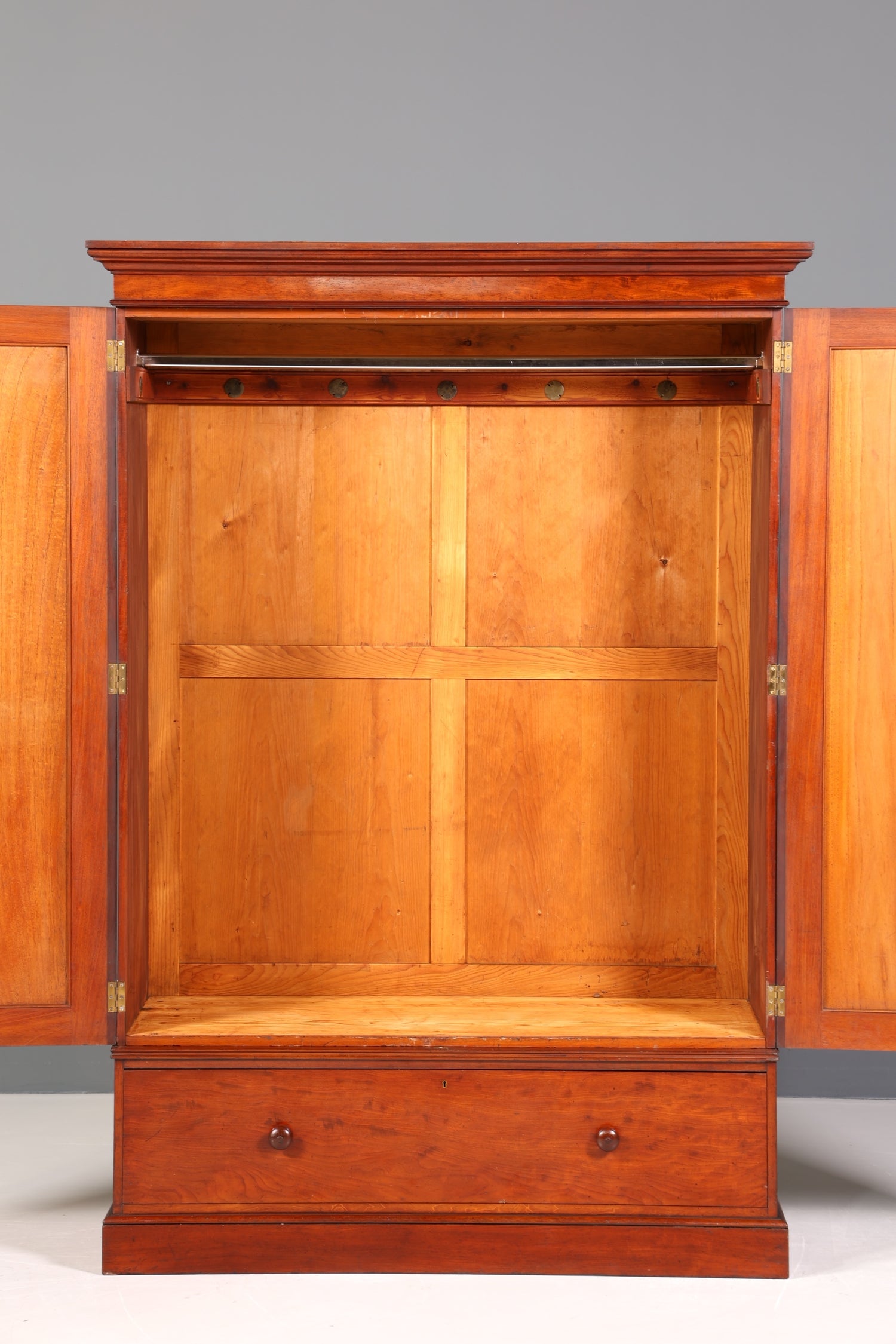 Wunderschöner Original Biedermeier Kleiderschrank um 1880 Antiker Schrank Dielenschrank Wäscheschrank